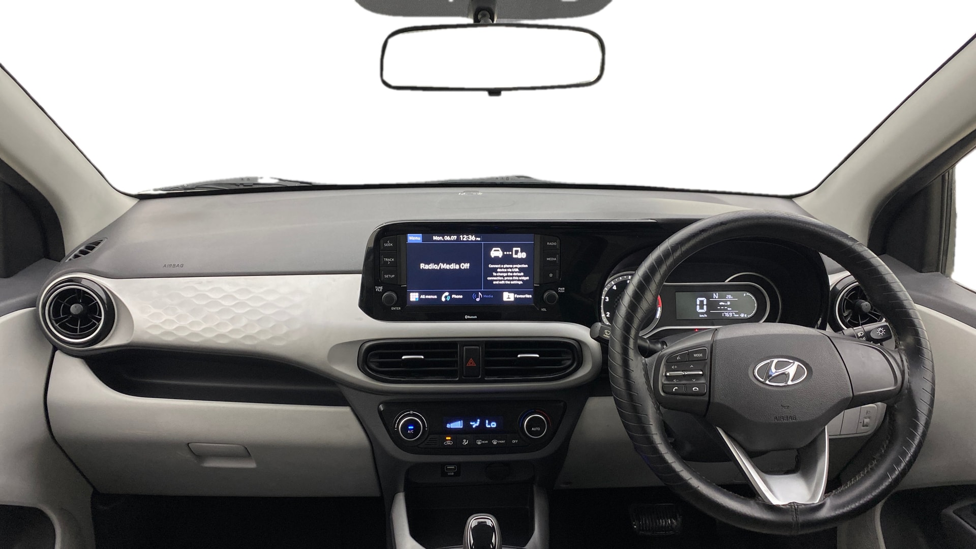 View 2022 Hyundai Grand i10 Nios Sportz Petrol AMT Image 29 Used 2022 Hyundai Grand i10 Nios Sportz Petrol AMT Image 29