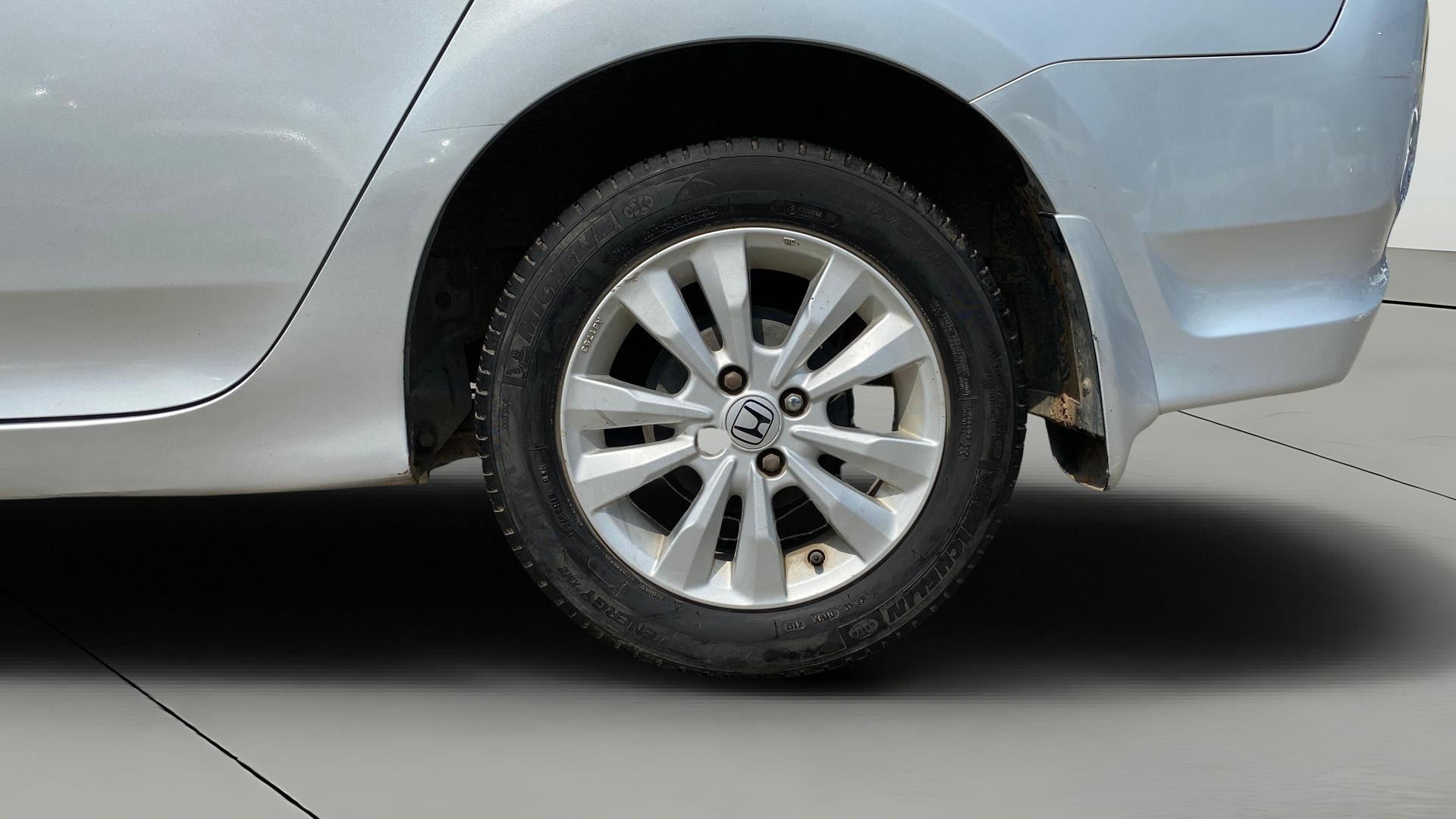 View 2013 Honda City ZX MT Diesel Anniversary Edition Image 8 Used 2013 Honda City ZX MT Diesel Anniversary Edition Image 8