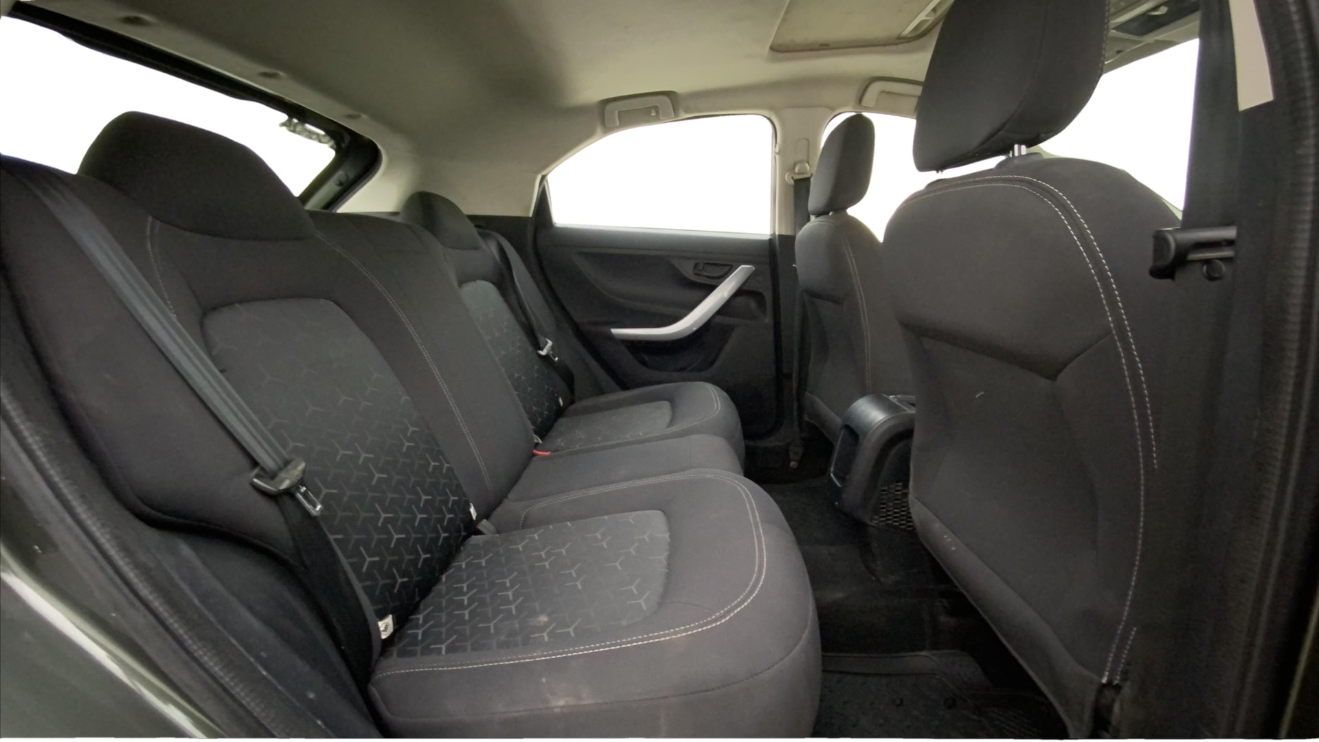 View 2020 Tata Nexon Revotron XE Image 29 Used 2020 Tata Nexon Revotron XE Image 29