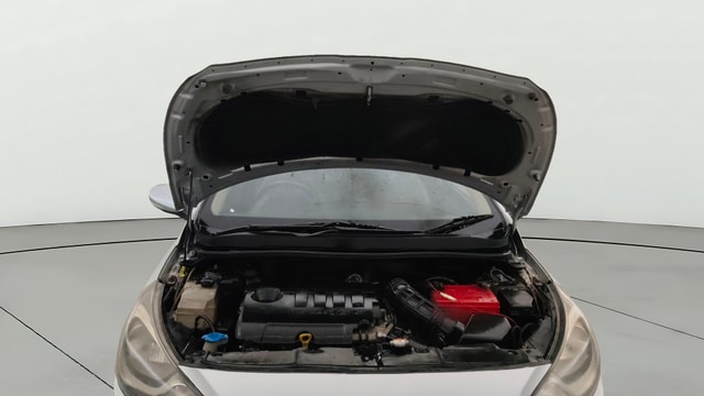 View Hyundai Fluidic Verna Image 32 Used Hyundai Fluidic Verna Image 32