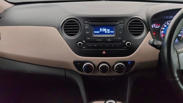 View Hyundai Grand i10 Image 30 Used Hyundai Grand i10 Image 30