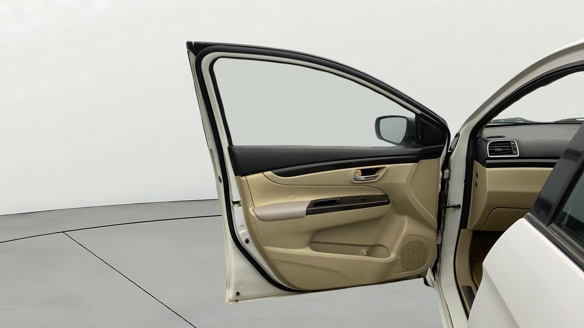 View 2018 Maruti Suzuki 1000 Base Variant Image 30 Used 2018 Maruti Suzuki 1000 Base Variant Image 30