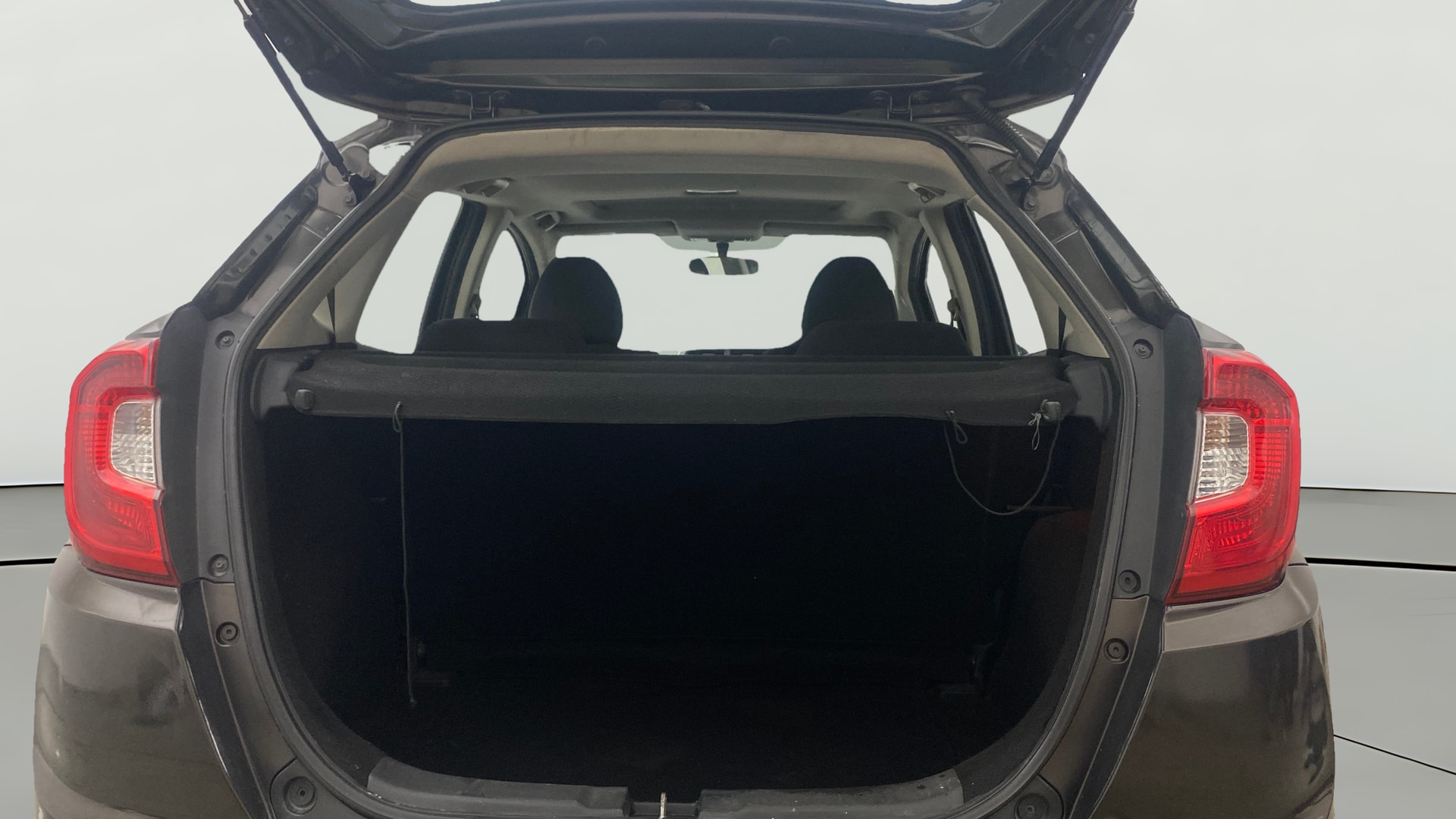 View 2017 Honda WR-V S MT Diesel Edge Edition Image 39 Used 2017 Honda WR-V S MT Diesel Edge Edition Image 39