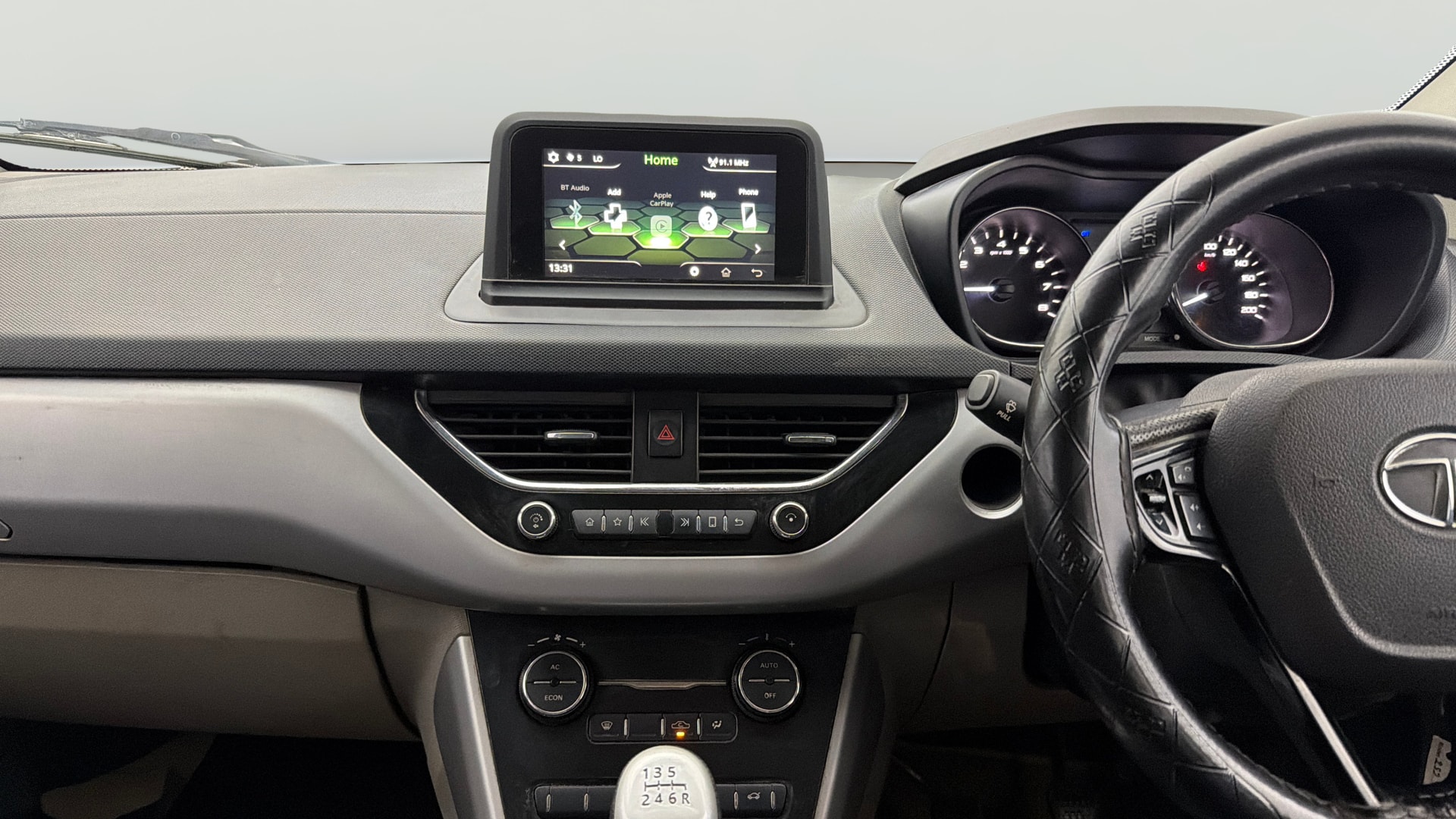 View 2019 Tata Nexon Revotron XZ Image 17 Used 2019 Tata Nexon Revotron XZ Image 17