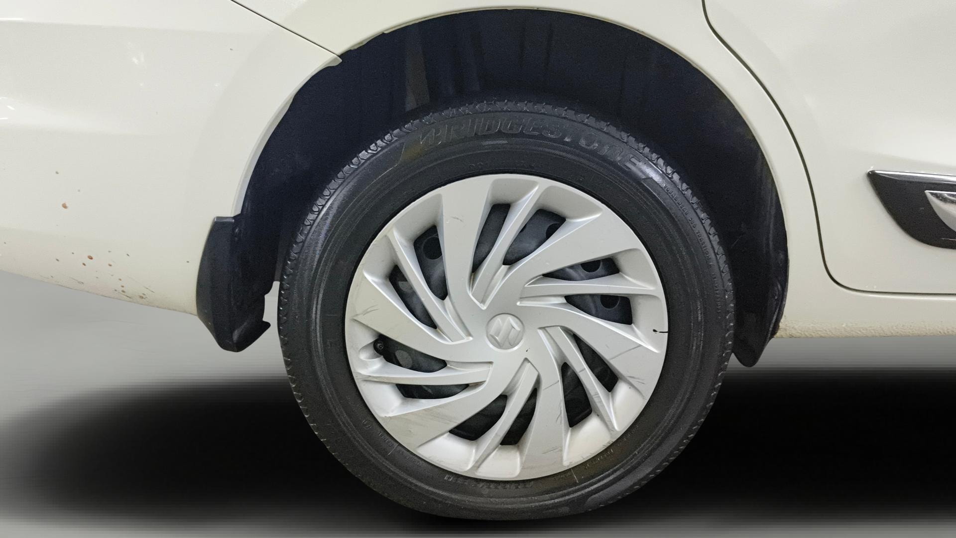 View 2024 Maruti Suzuki 1000 Base Variant Image 24 Used 2024 Maruti Suzuki 1000 Base Variant Image 24