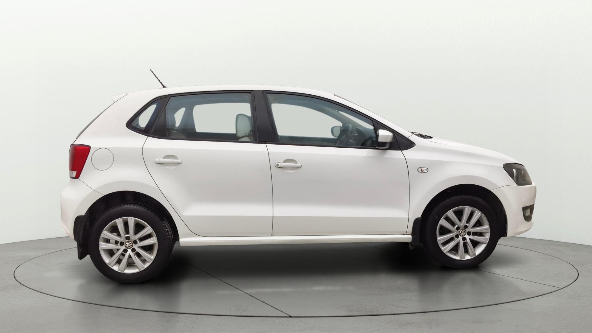 View 2013 Volkswagen Polo 1.2 Highline Diesel Image 8 Used 2013 Volkswagen Polo 1.2 Highline Diesel Image 8