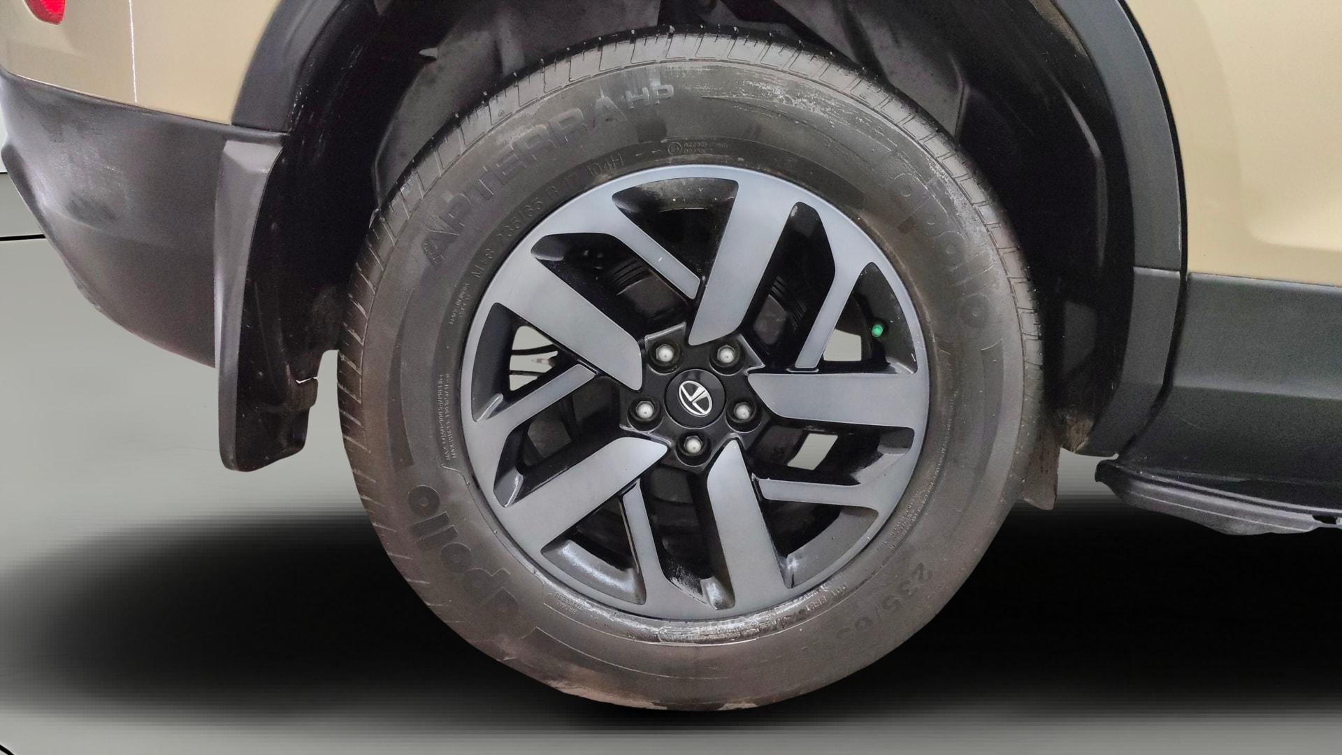 View 2022 Tata Harrier XE Image 25 Used 2022 Tata Harrier XE Image 25