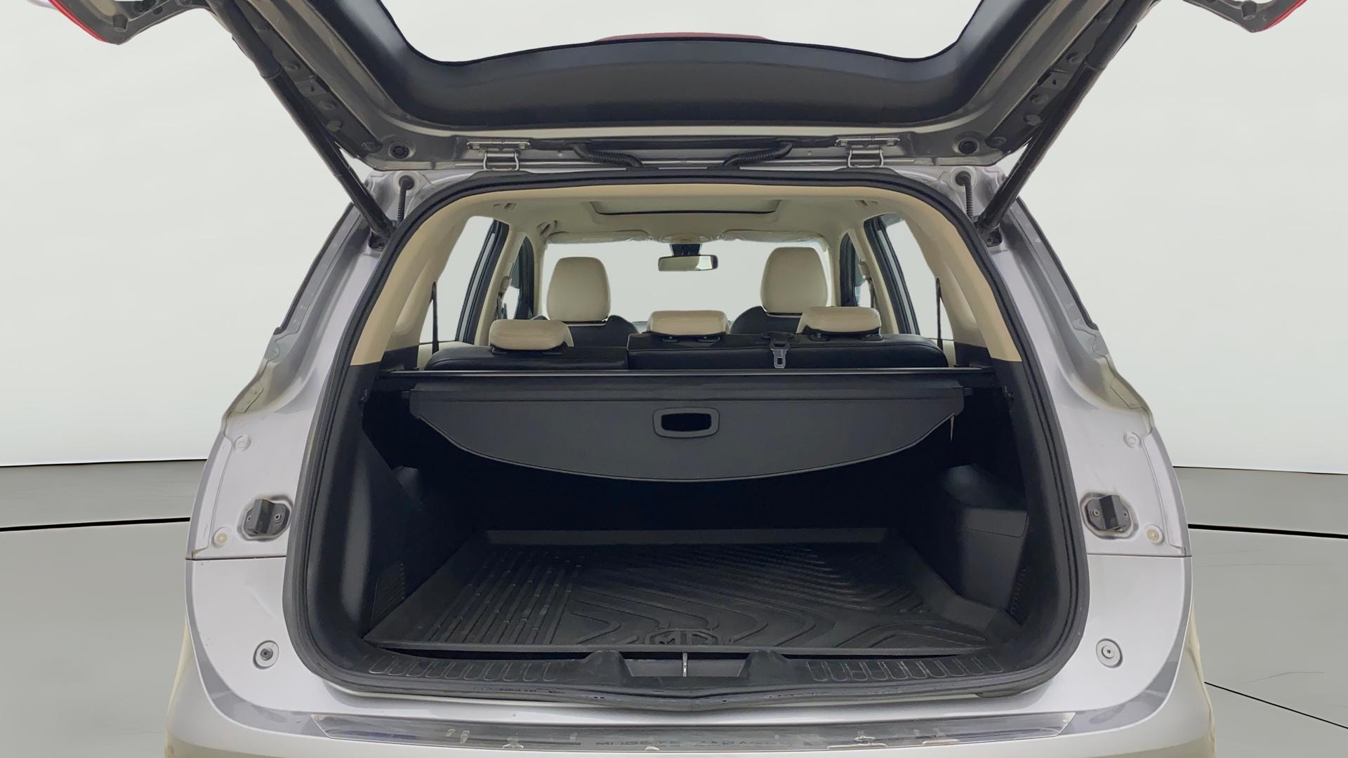 View 2021 MG Hector Sharp CVT Petrol Image 42 Used 2021 MG Hector Sharp CVT Petrol Image 42