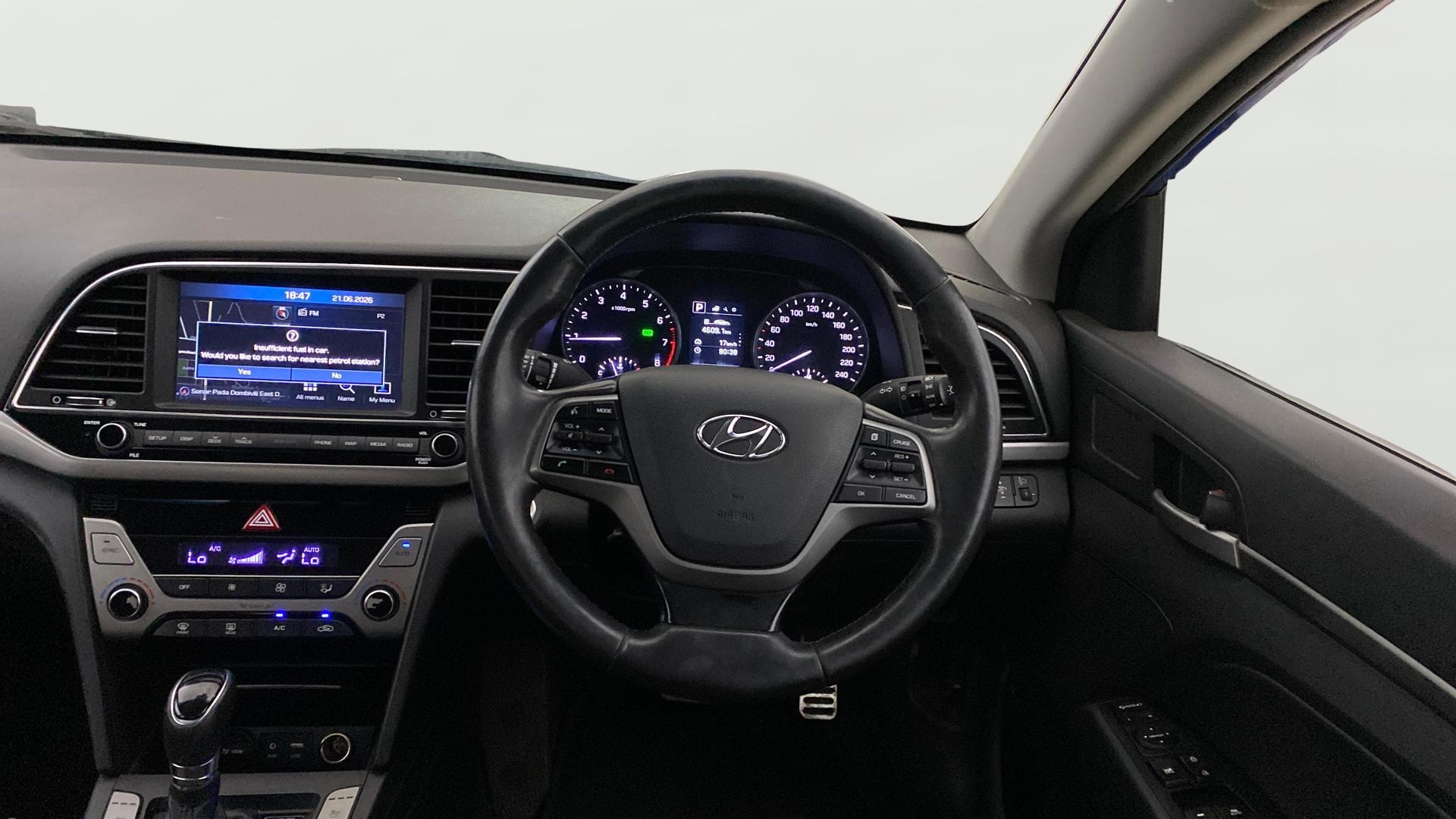 View 2018 Hyundai Elantra 1.6 CRDi S Image 21 Used 2018 Hyundai Elantra 1.6 CRDi S Image 21