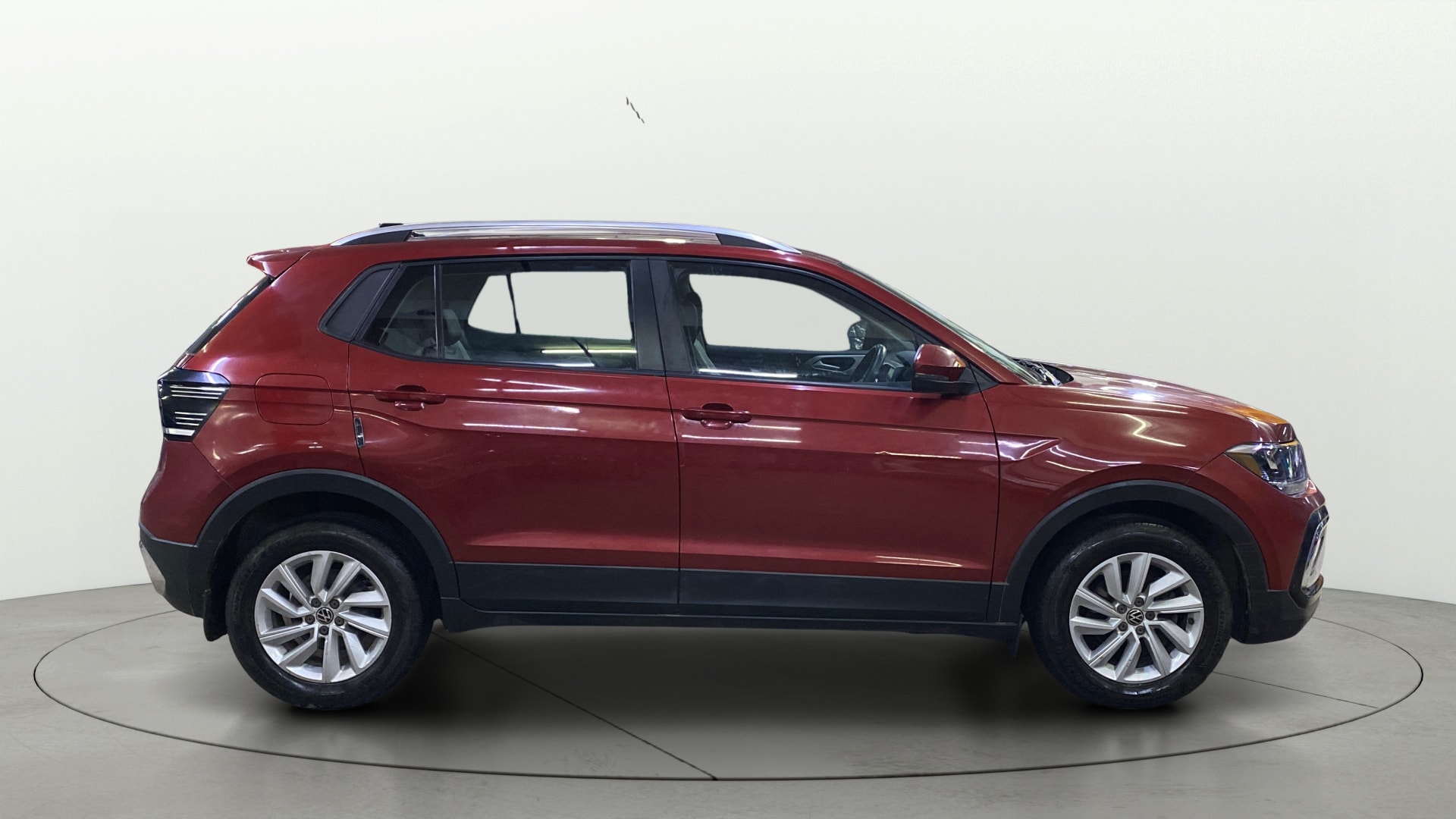 View 2023 Volkswagen Taigun 1.0 TSI Highline MT Image 8 Used 2023 Volkswagen Taigun 1.0 TSI Highline MT Image 8