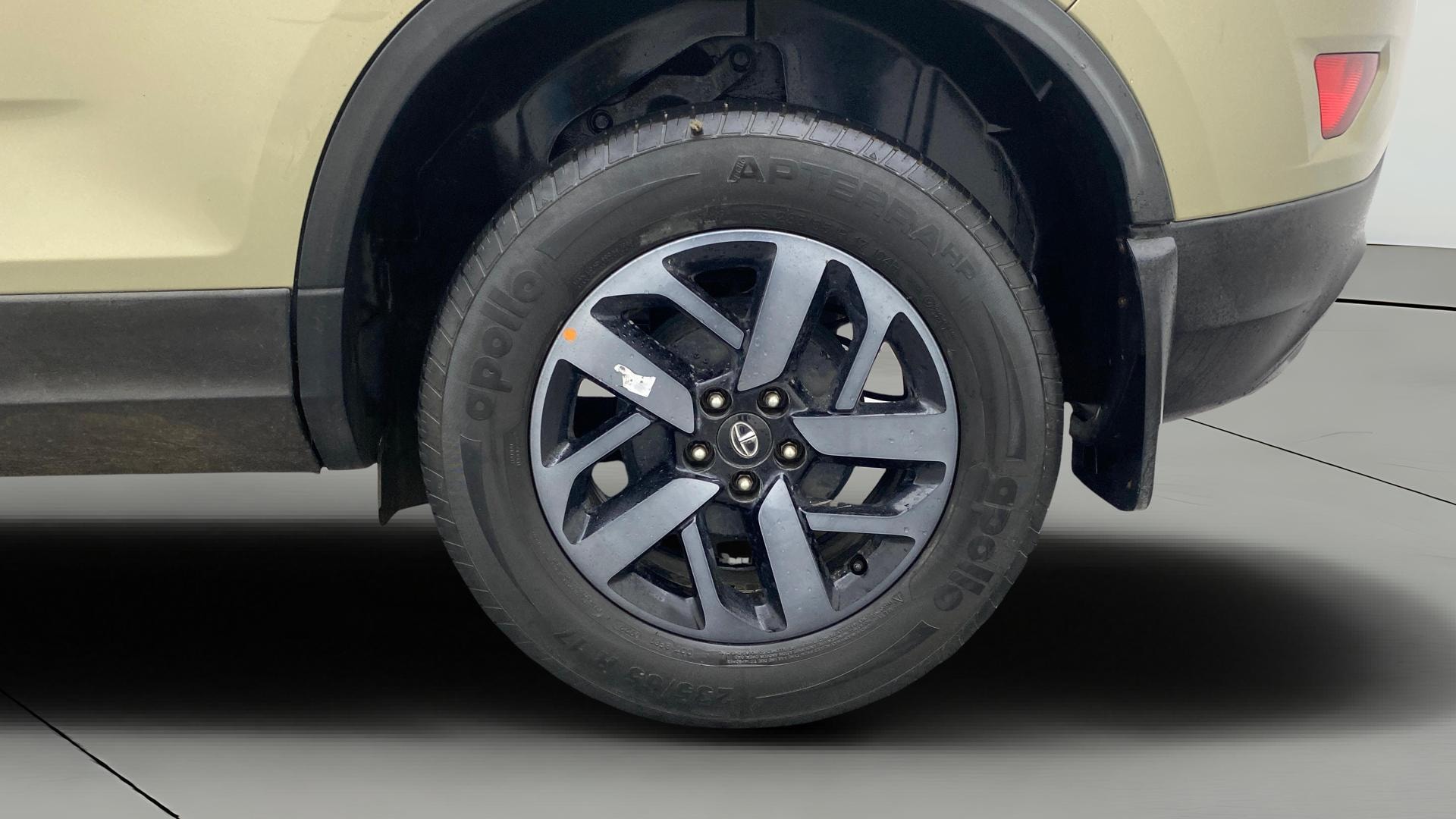 View 2022 Tata Harrier XE Image 8 Used 2022 Tata Harrier XE Image 8