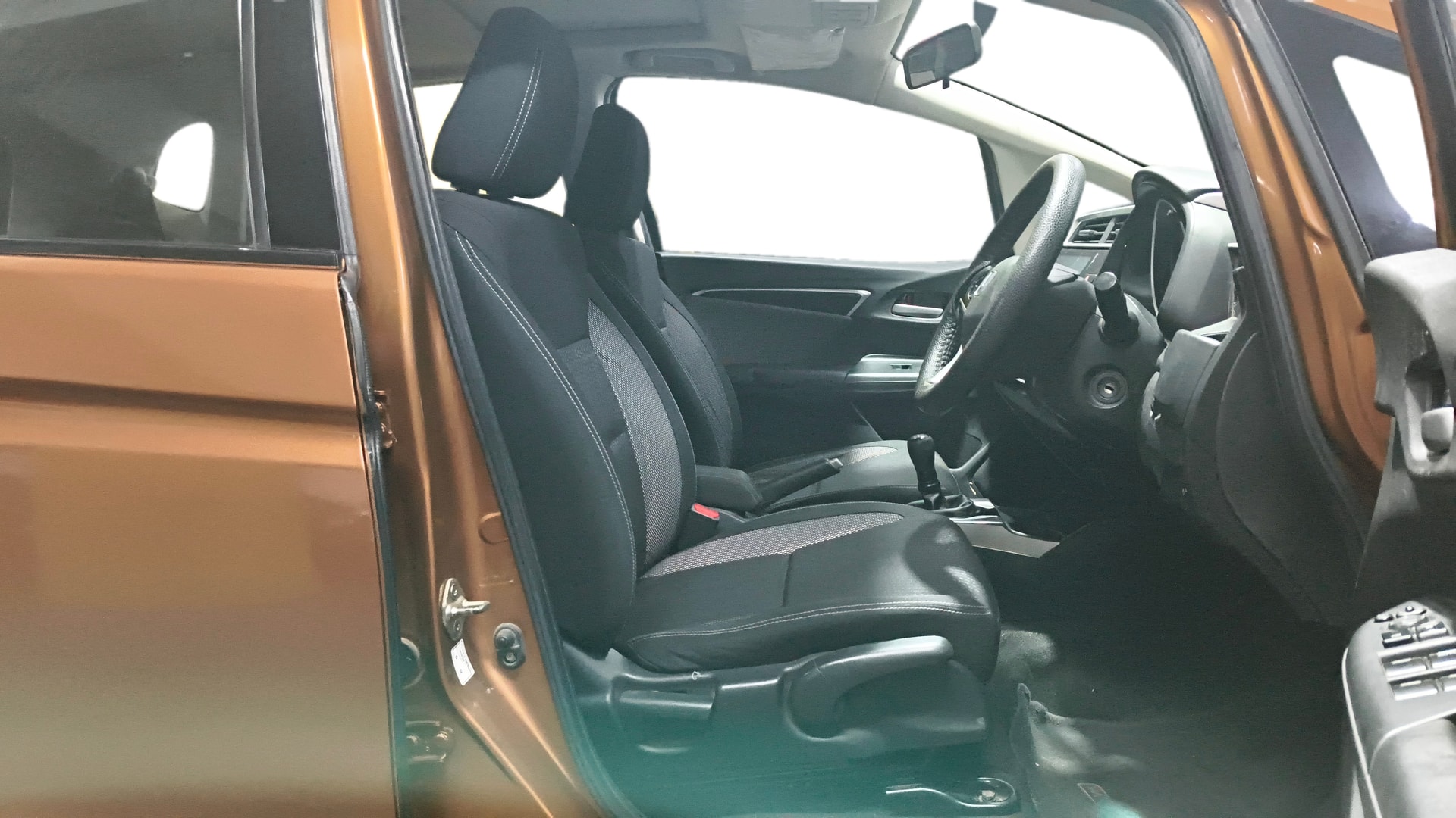 View 2017 Honda WR-V S MT Diesel Edge Edition Image 27 Used 2017 Honda WR-V S MT Diesel Edge Edition Image 27