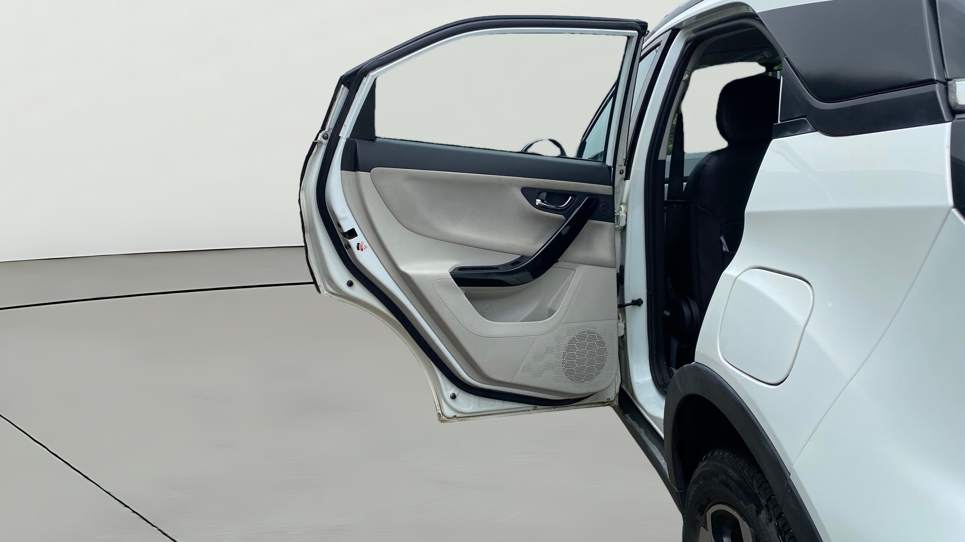 View 2023 Tata Nexon XZ Plus Diesel Image 22 Used 2023 Tata Nexon XZ Plus Diesel Image 22