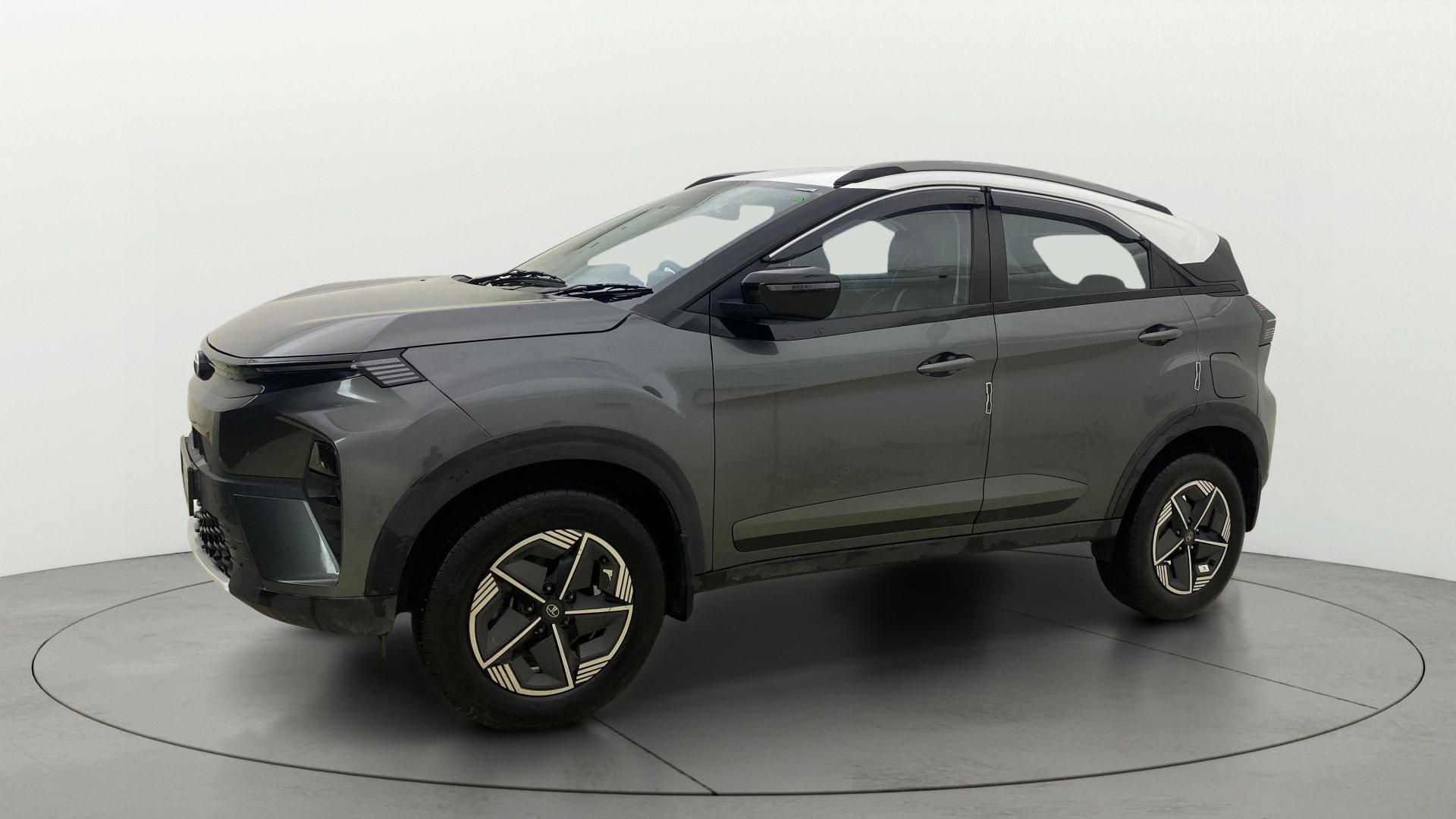 View 2023 Tata Nexon Revotron XE Image 37 Used 2023 Tata Nexon Revotron XE Image 37