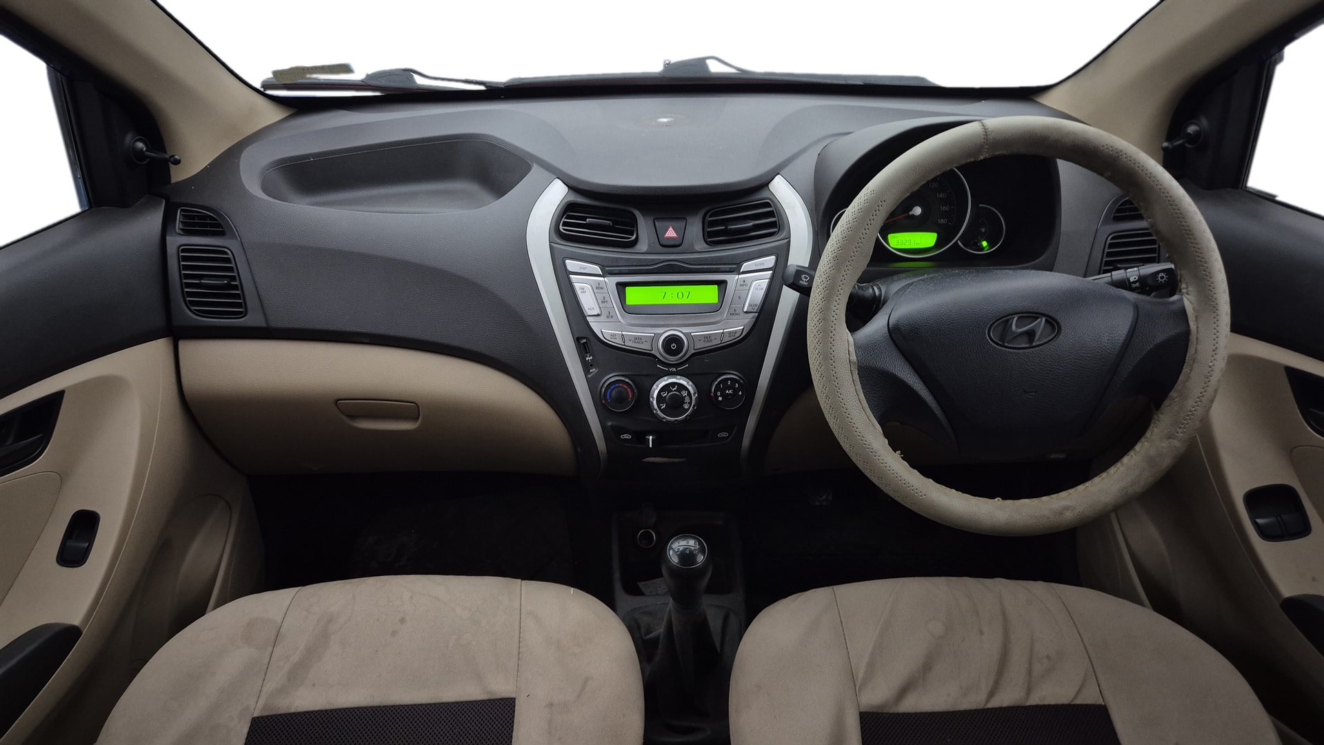 View 2014 Hyundai EON Magna Plus Image 15 Used 2014 Hyundai EON Magna Plus Image 15