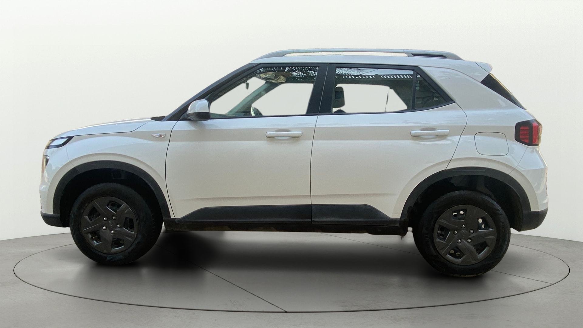 View 2023 Hyundai Venue S 1.2 Petrol Image 5 Used 2023 Hyundai Venue S 1.2 Petrol Image 5