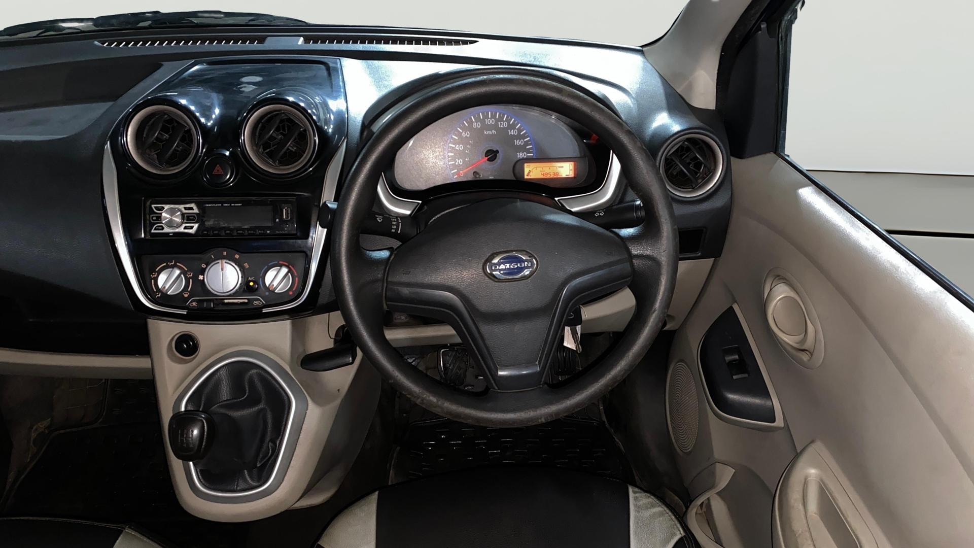 View 2016 Datsun Go T Image 20 Used 2016 Datsun Go T Image 20