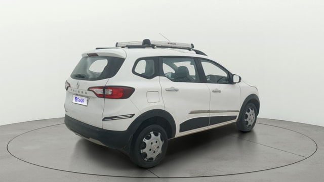 View Renault Triber Image 45 Used Renault Triber Image 45