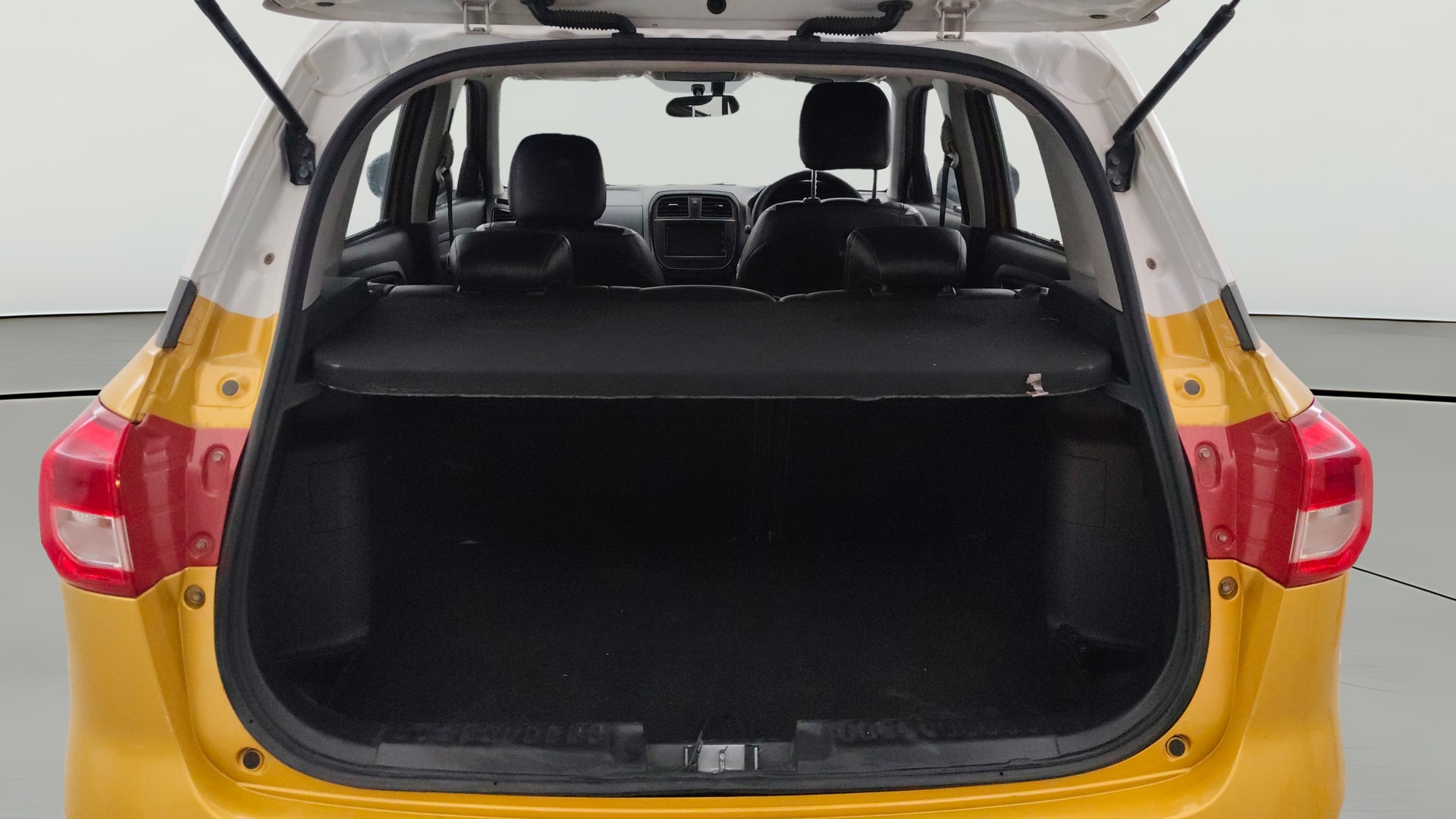 View 2019 Maruti Suzuki 1000 Base Variant Image 39 Used 2019 Maruti Suzuki 1000 Base Variant Image 39