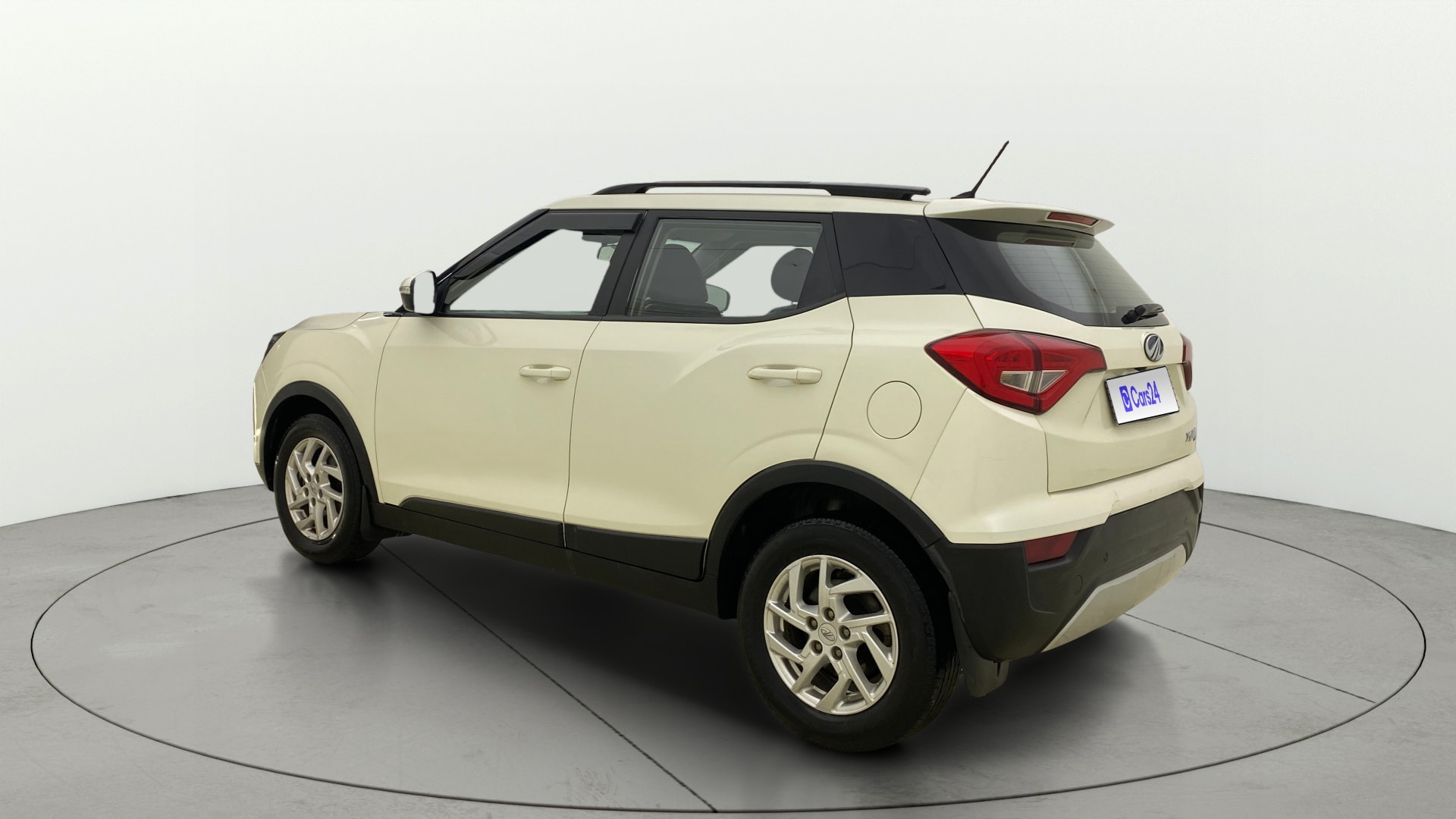 Used 2022 Mahindra XUV300 Used 2022 Mahindra XUV300
