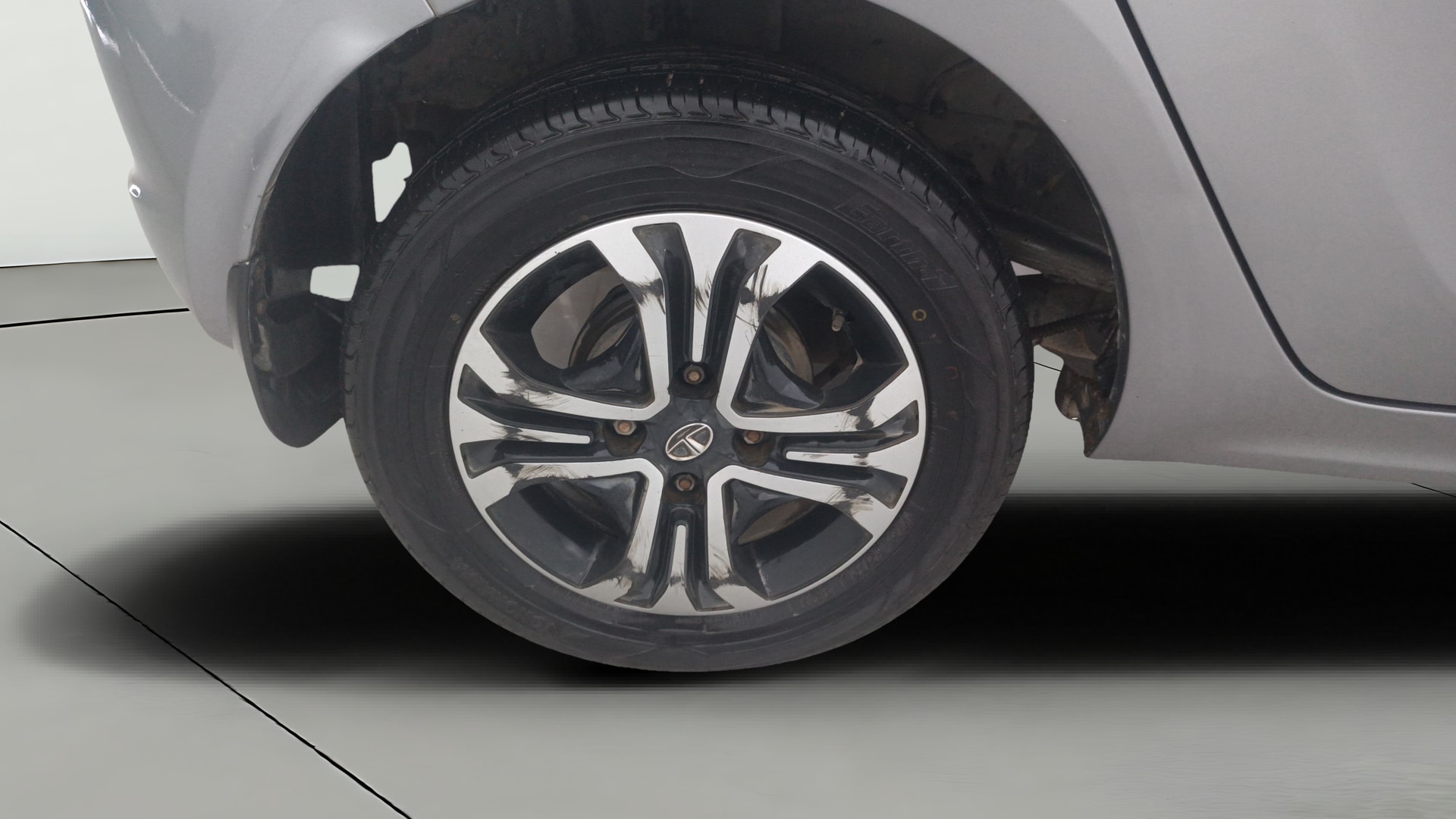 View 2019 Tata Tiago Revotorq XB Image 23 Used 2019 Tata Tiago Revotorq XB Image 23