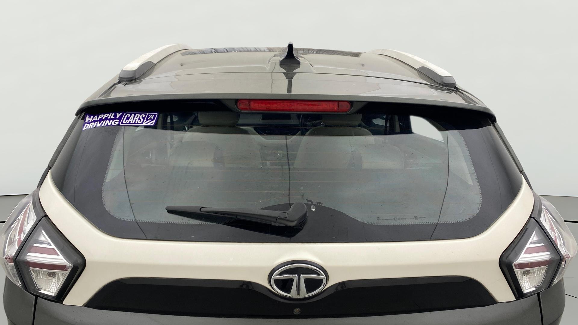 View 2021 Tata Nexon Revotron XE Image 5 Used 2021 Tata Nexon Revotron XE Image 5