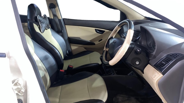 View Hyundai EON Image 26 Used Hyundai EON Image 26