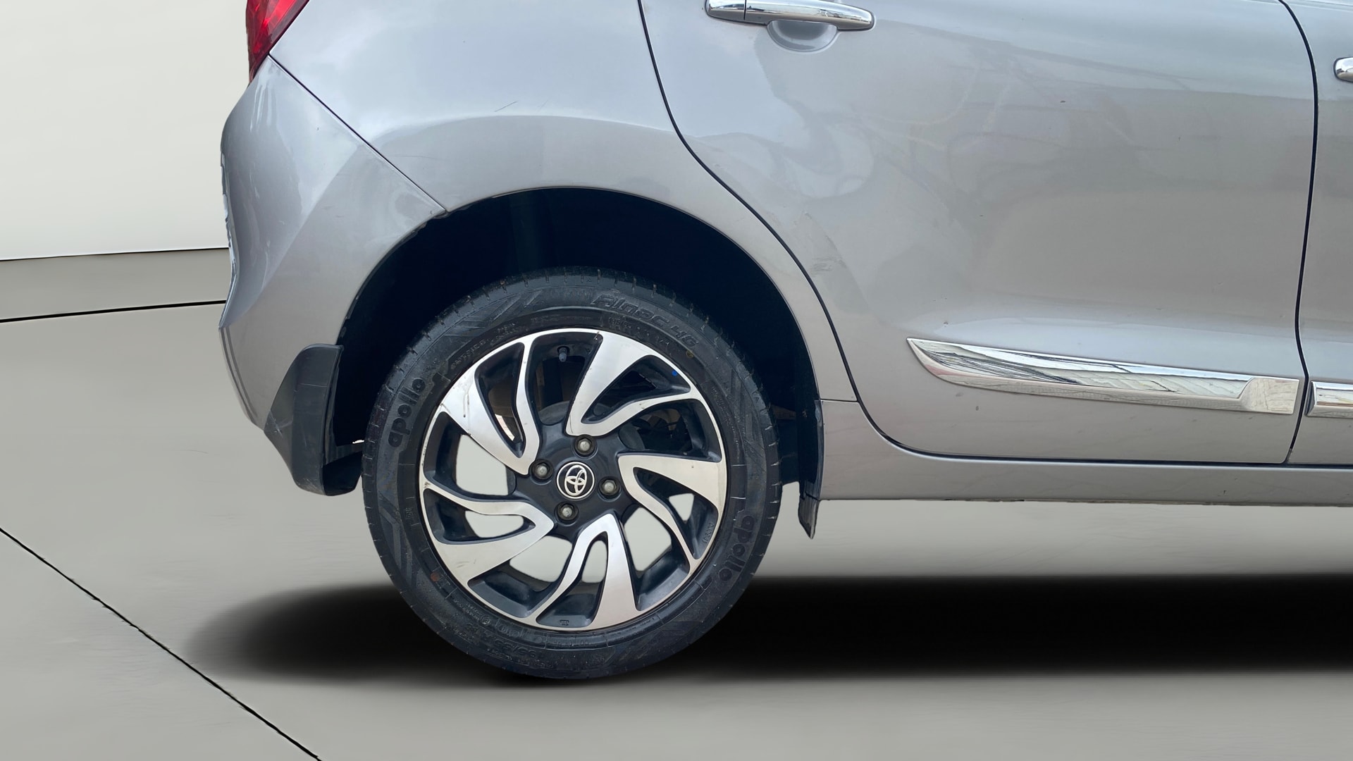 View 2019 Toyota Glanza V CVT Image 24 Used 2019 Toyota Glanza V CVT Image 24