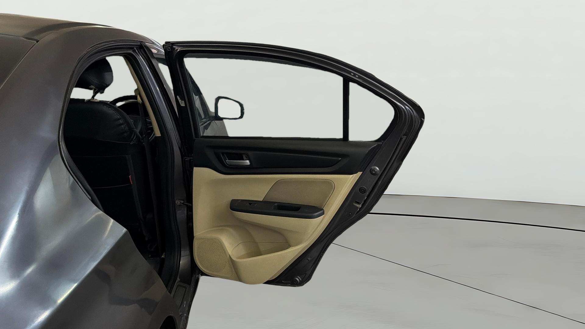 View 2019 Honda Amaze E MT Petrol BS IV Image 7 Used 2019 Honda Amaze E MT Petrol BS IV Image 7