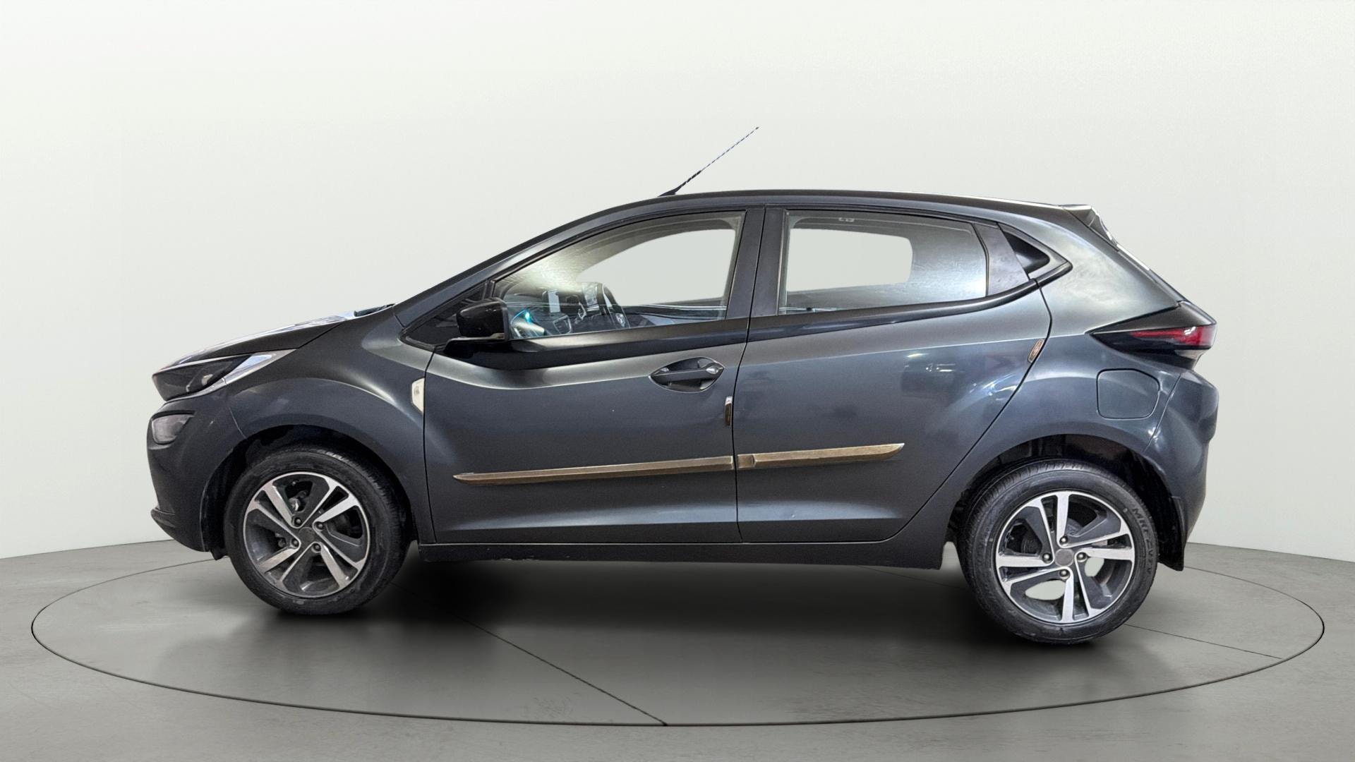 Used 2021 Tata Altroz Used 2021 Tata Altroz