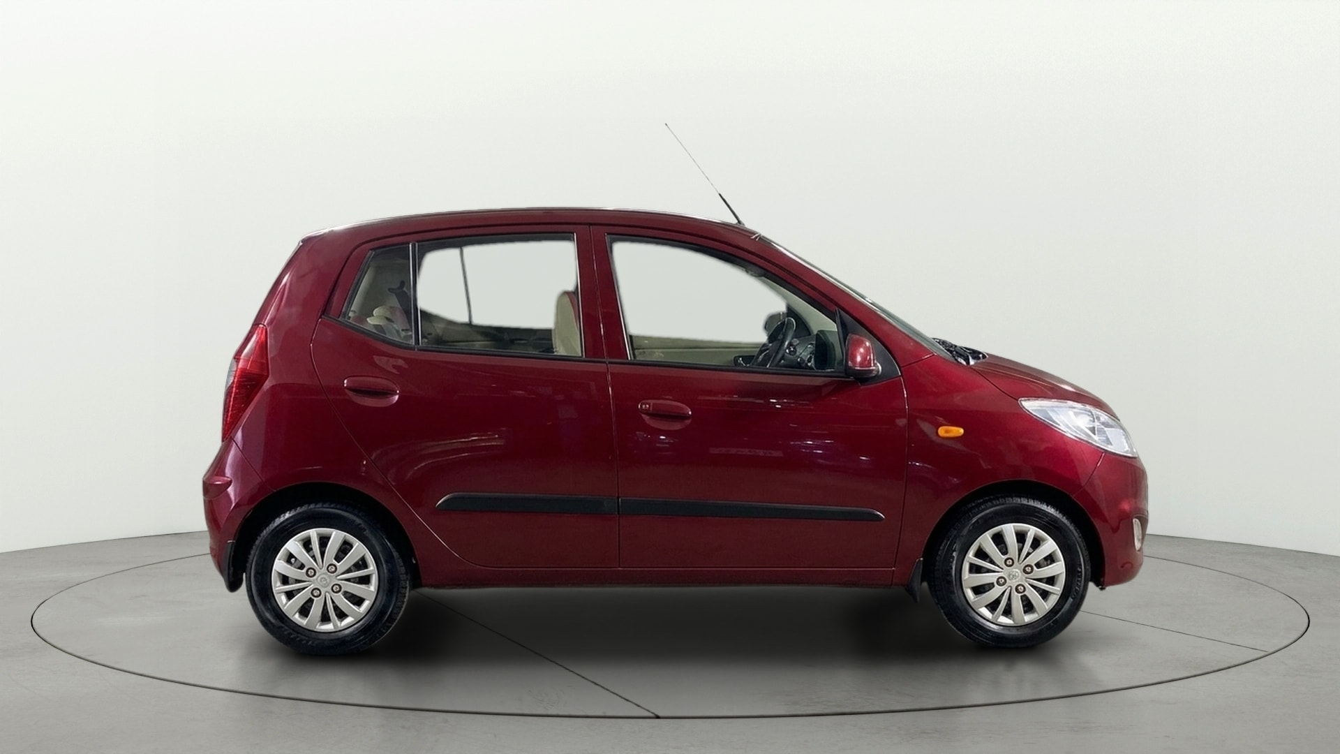 View 2014 Hyundai i10 1.2 Asta MT Image 8 Used 2014 Hyundai i10 1.2 Asta MT Image 8