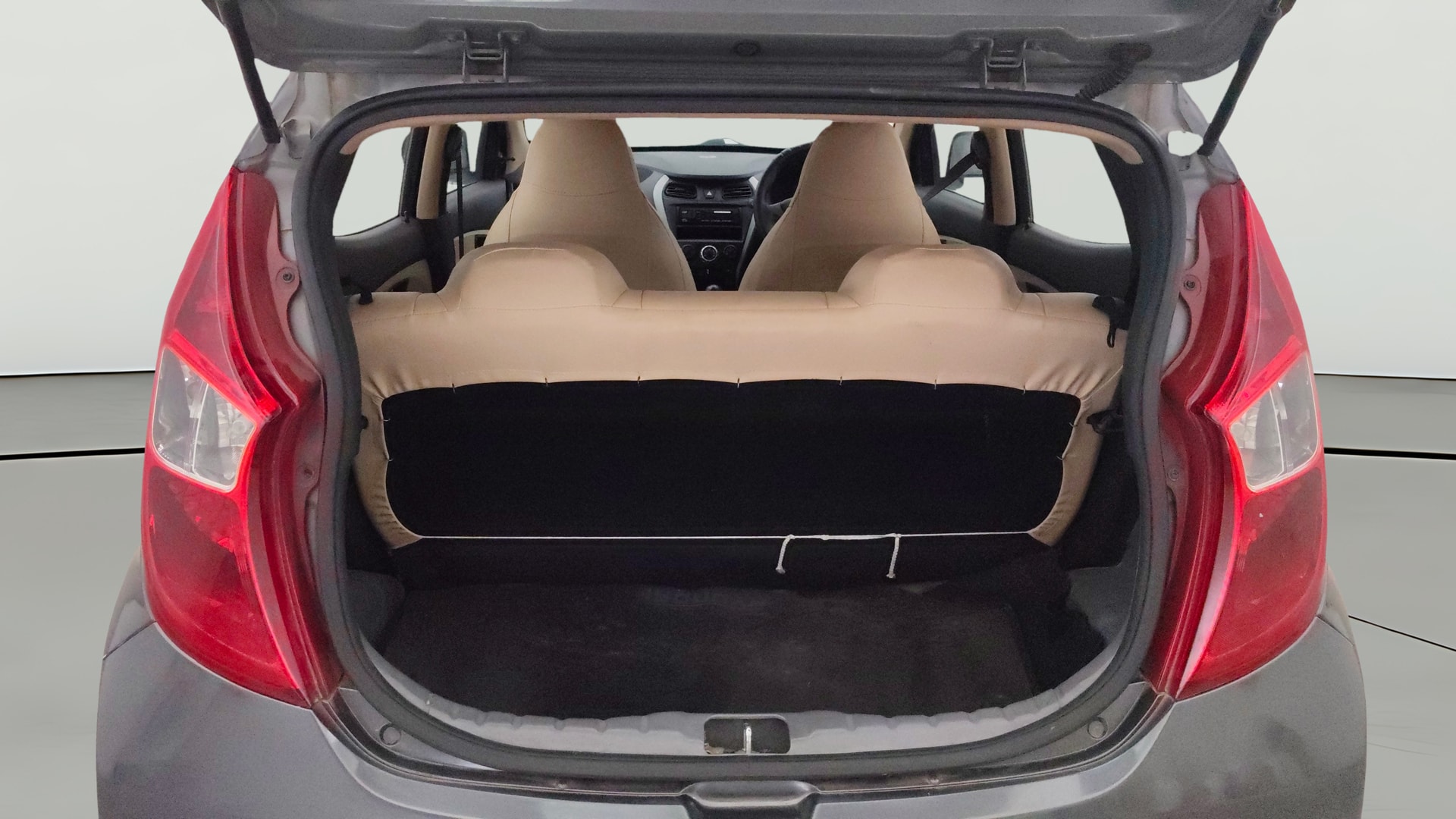 View 2018 Hyundai EON Era Plus Image 37 Used 2018 Hyundai EON Era Plus Image 37
