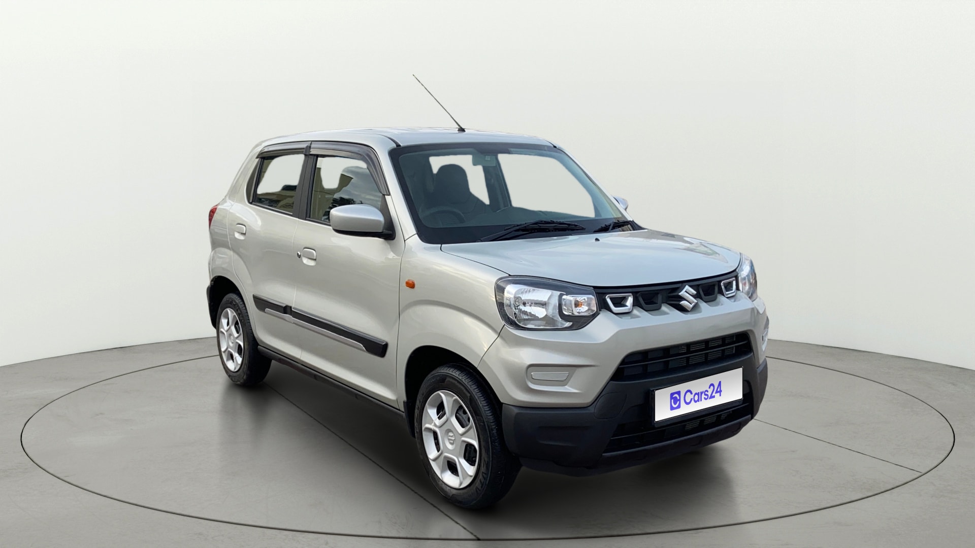 View 2022 Maruti Suzuki 1000 Base Variant Image 21 Used 2022 Maruti Suzuki 1000 Base Variant Image 21