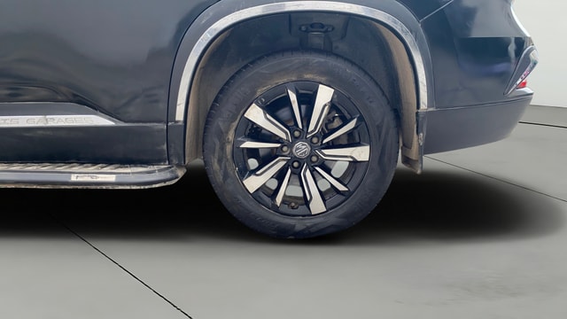 View MG Hector Plus Image 8 Used MG Hector Plus Image 8