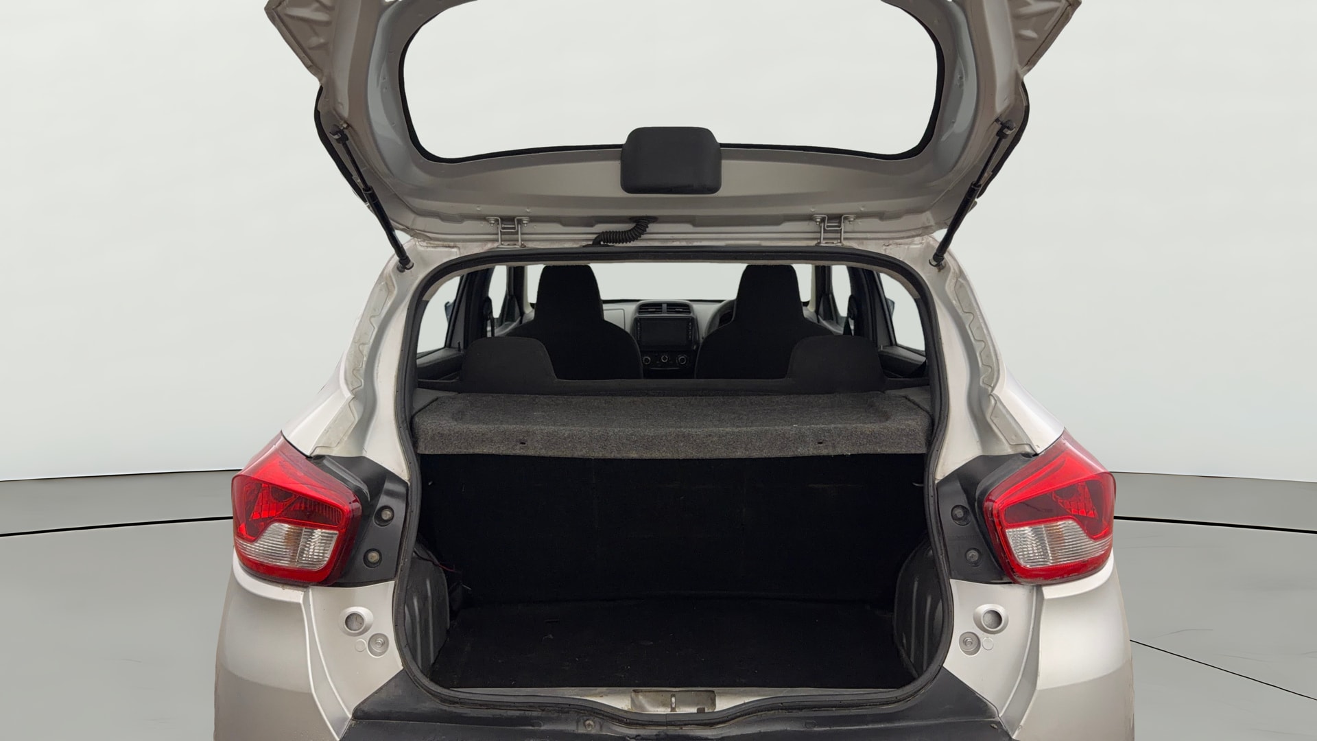 View 2016 Renault Kwid RXT 1.0 Image 37 Used 2016 Renault Kwid RXT 1.0 Image 37