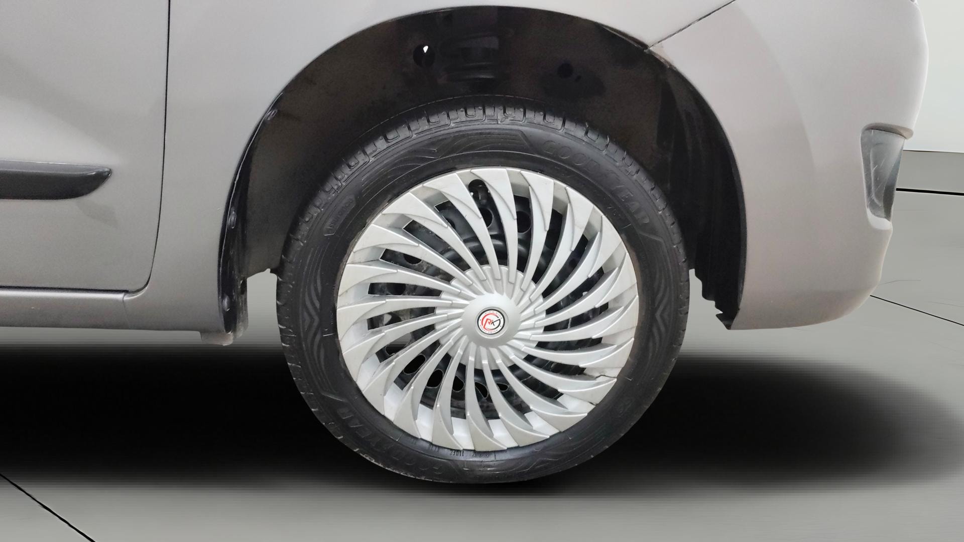 View 2018 Maruti Suzuki 1000 Base Variant Image 39 Used 2018 Maruti Suzuki 1000 Base Variant Image 39