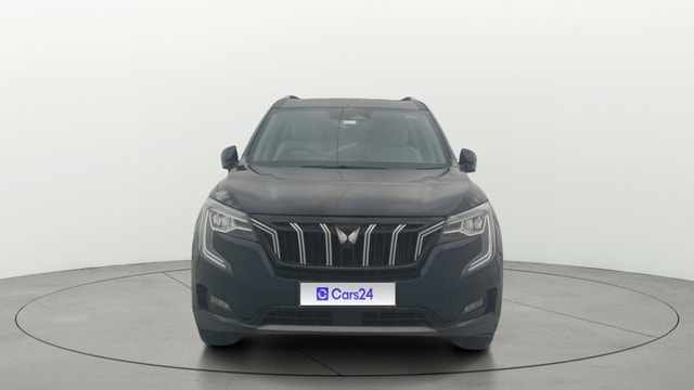 View Mahindra XUV700 Image 1 Used Mahindra XUV700 Image 1