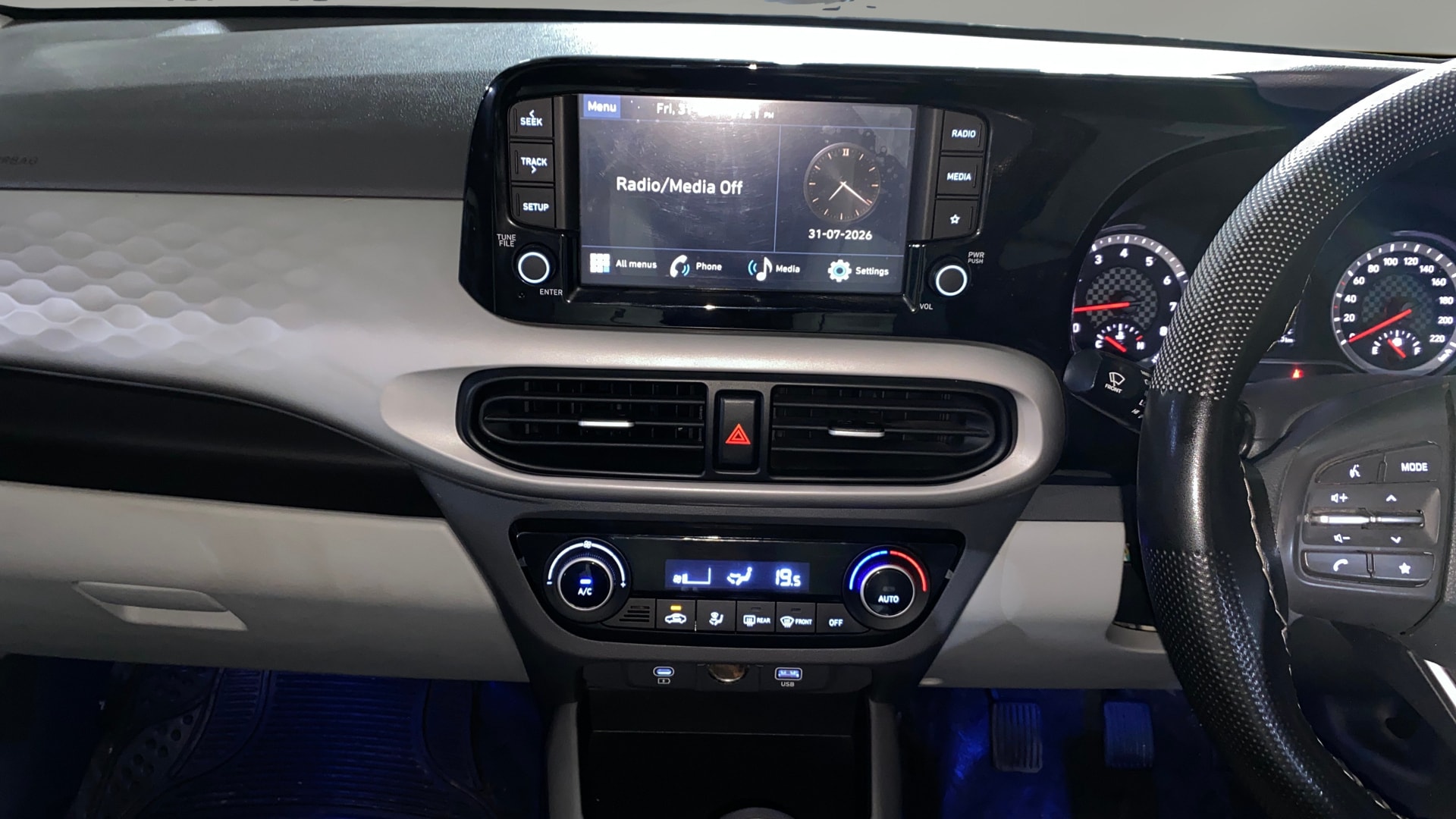 View 2024 Hyundai Grand i10 Nios Sportz Petrol Image 18 Used 2024 Hyundai Grand i10 Nios Sportz Petrol Image 18