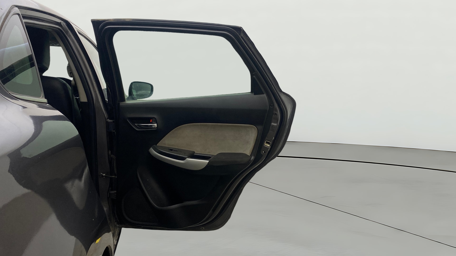 View 2018 Maruti Suzuki 1000 Base Variant Image 7 Used 2018 Maruti Suzuki 1000 Base Variant Image 7