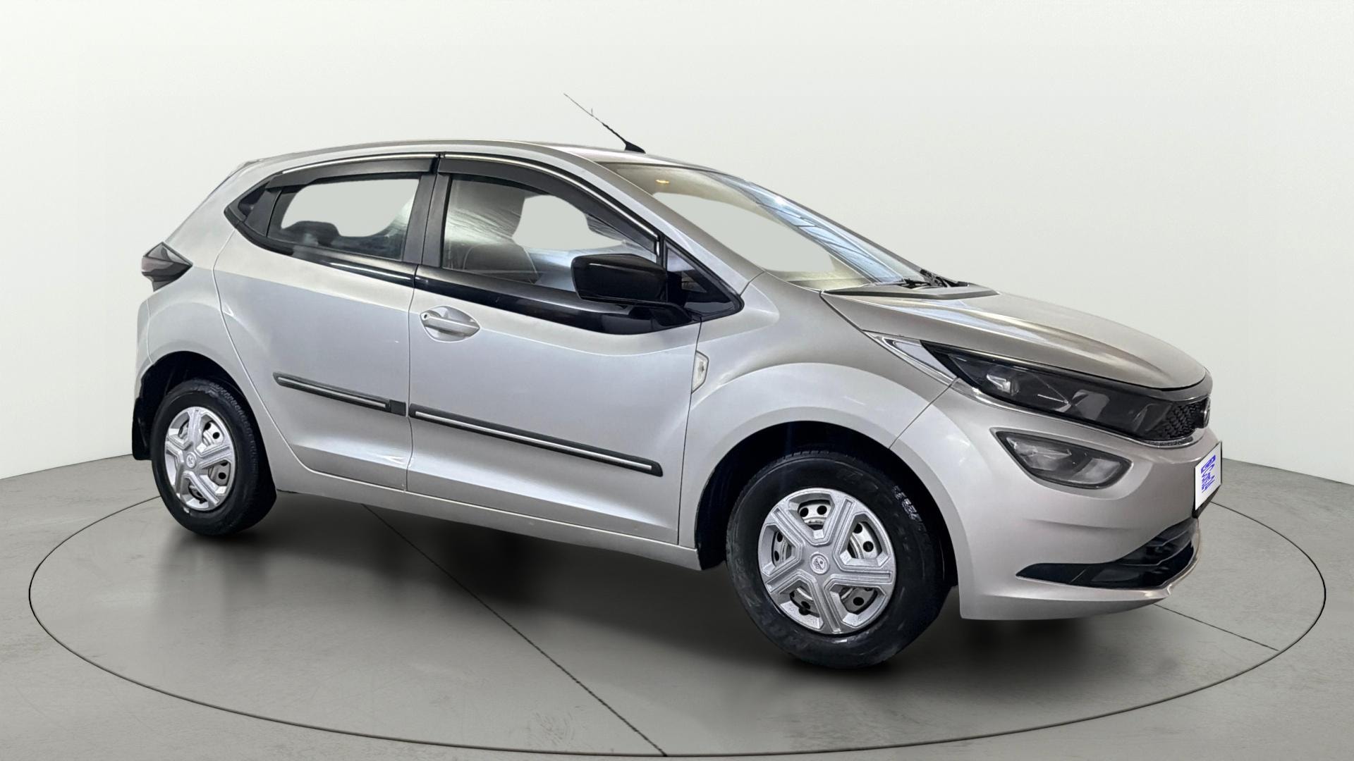 View 2020 Tata Altroz XM Petrol Image 21 Used 2020 Tata Altroz XM Petrol Image 21