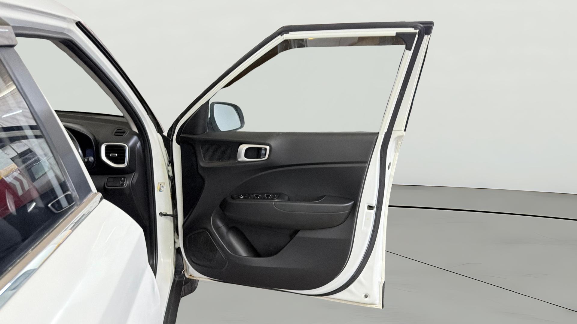 View 2022 Hyundai Venue S 1.2 Petrol Image 43 Used 2022 Hyundai Venue S 1.2 Petrol Image 43