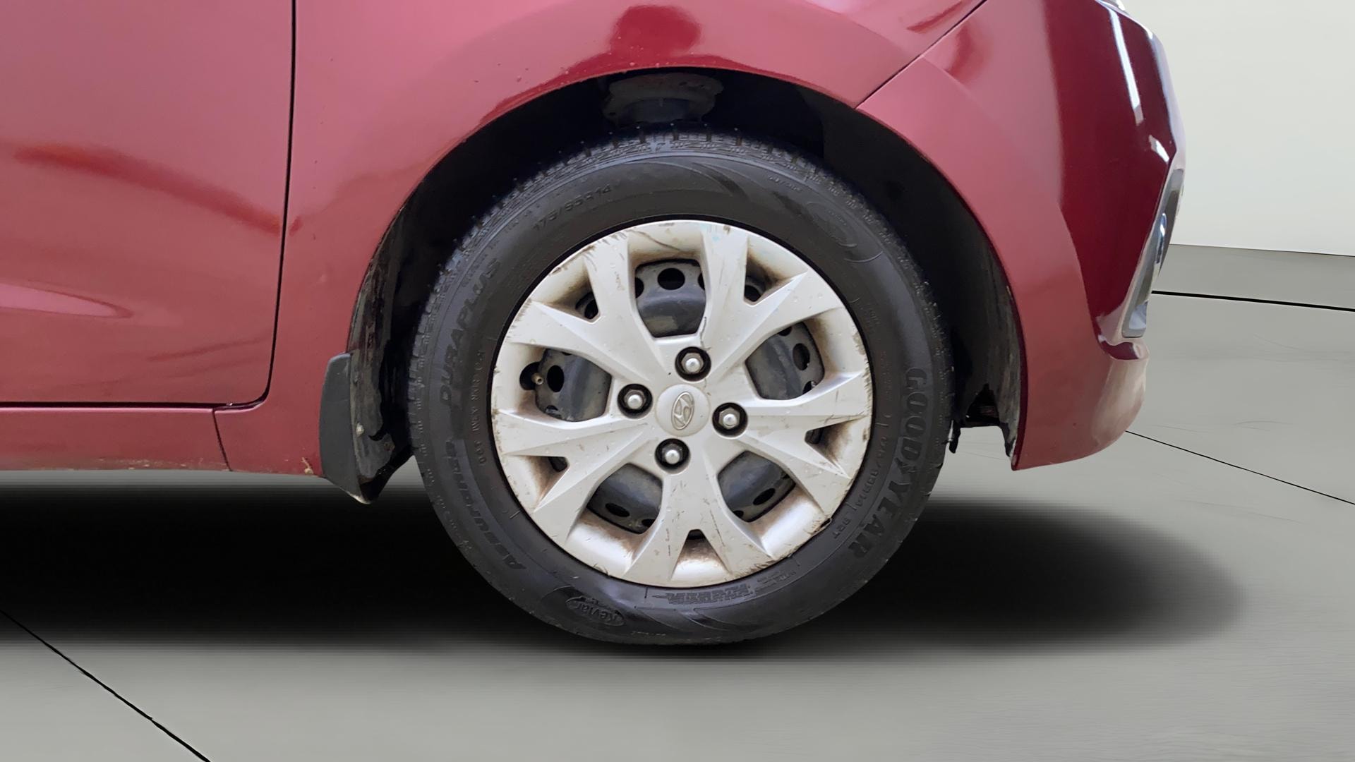 View 2015 Hyundai Grand i10 Magna 1.2 Kappa VTVT Image 39 Used 2015 Hyundai Grand i10 Magna 1.2 Kappa VTVT Image 39