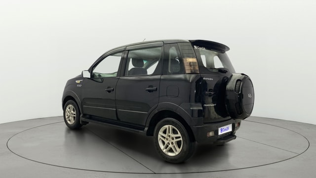 View Mahindra NuvoSport Image 2 Used Mahindra NuvoSport Image 2