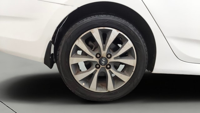 View Hyundai Fluidic Verna Image 24 Used Hyundai Fluidic Verna Image 24