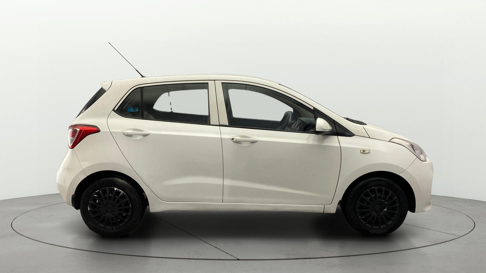 View 2018 Hyundai Grand i10 Magna 1.2 Kappa VTVT Image 8 Used 2018 Hyundai Grand i10 Magna 1.2 Kappa VTVT Image 8