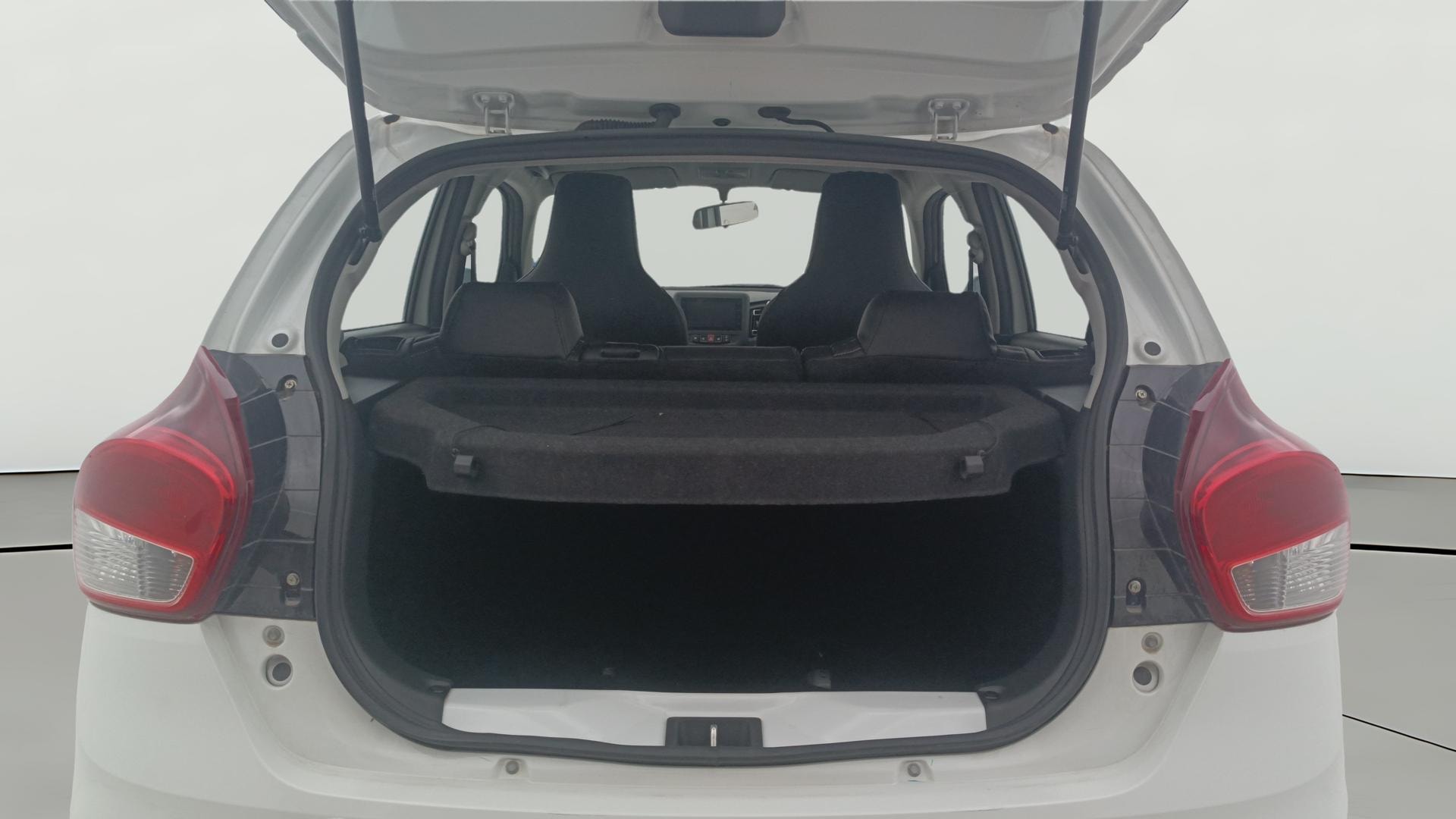 Used 2025 Maruti Suzuki 1000 Used 2025 Maruti Suzuki 1000