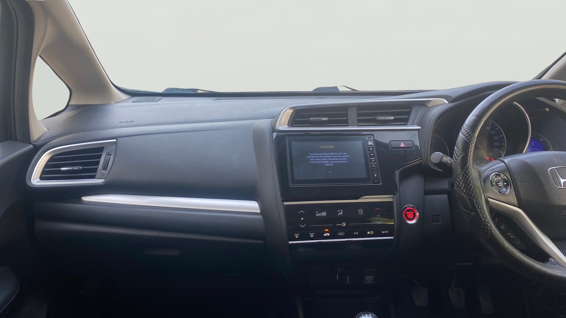 View 2020 Honda WR-V S MT Diesel Edge Edition Image 18 Used 2020 Honda WR-V S MT Diesel Edge Edition Image 18