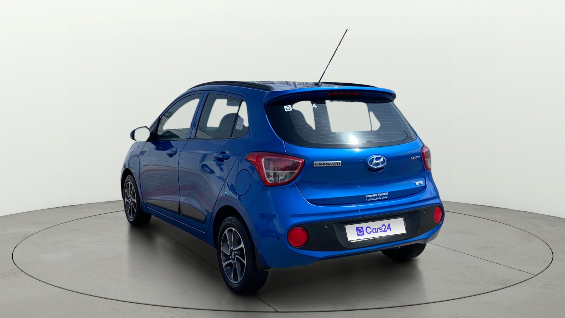 View 2019 Hyundai Grand i10 1.2 Sportz AT Petrol Image 2 Used 2019 Hyundai Grand i10 1.2 Sportz AT Petrol Image 2