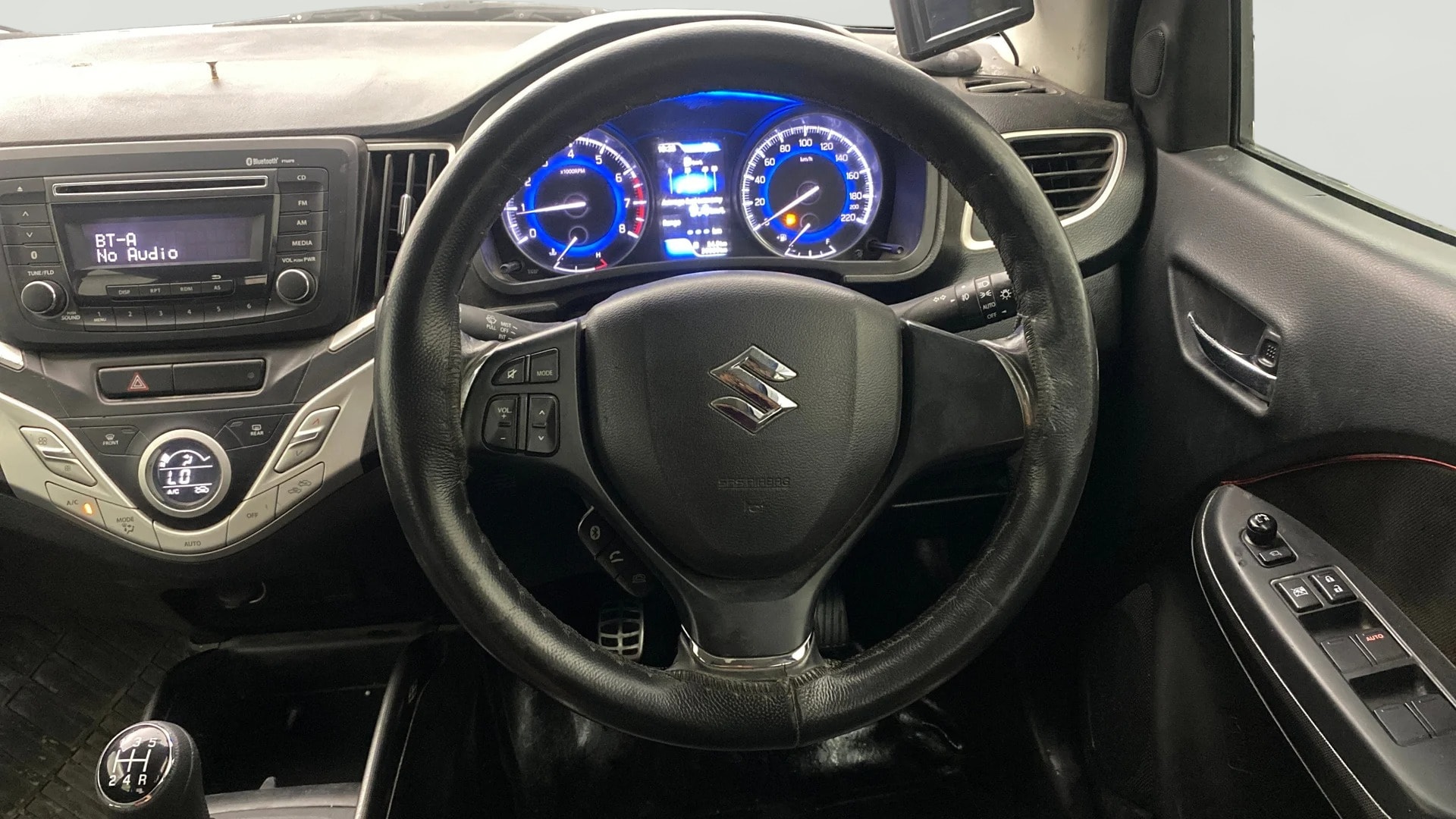 View 2017 Maruti Suzuki 1000 Base Variant Image 20 Used 2017 Maruti Suzuki 1000 Base Variant Image 20