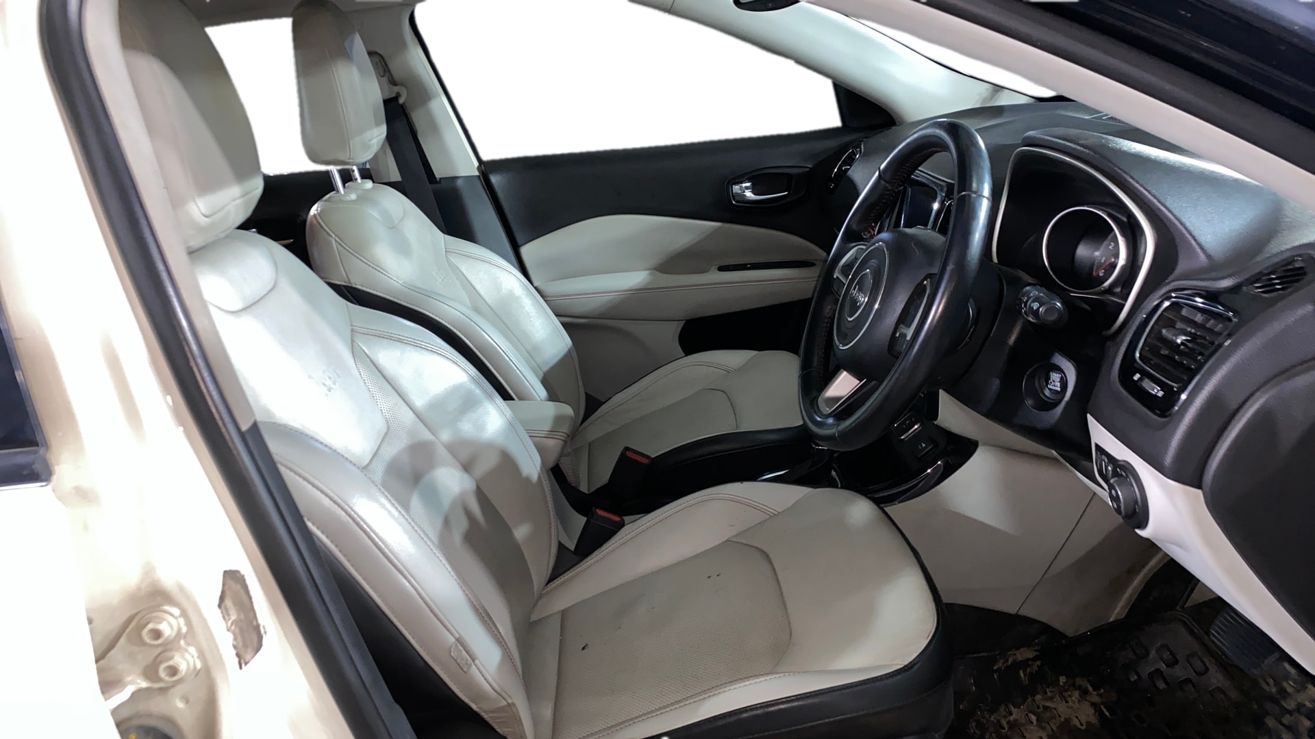 View 2019 Jeep Compass Limited Plus AT Image 26 Used 2019 Jeep Compass Limited Plus AT Image 26